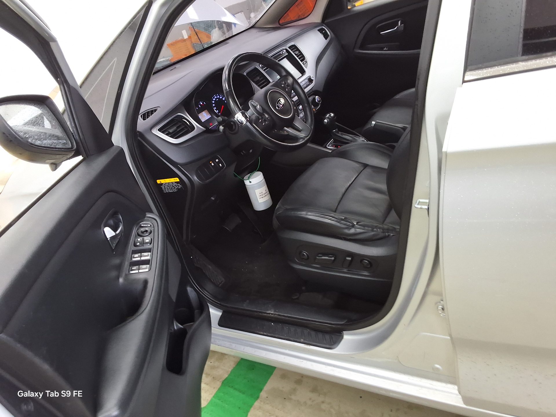 كيا كارينز 2016 - صورة 9