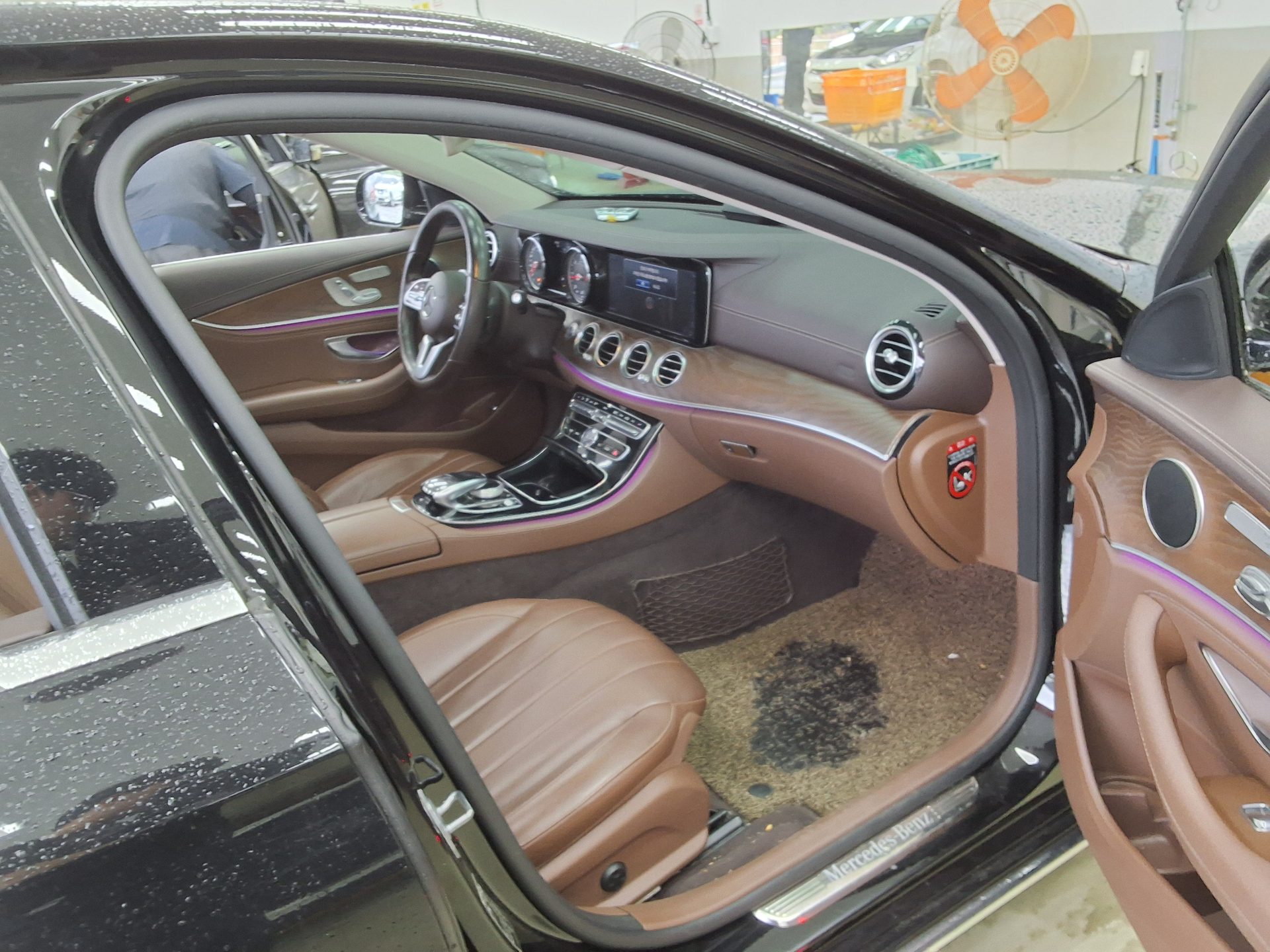 Mercedes-Benz E-Class 2019 - Image 13