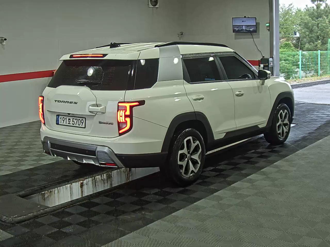 쌍용자동차 토레스 2023 - 이미지 4