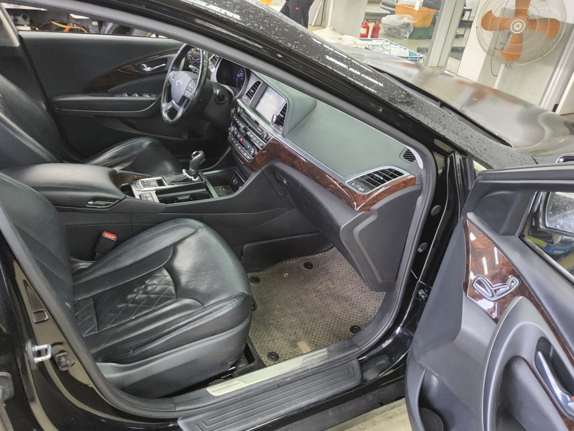 Hyundai Aslan 2016 - Image 13