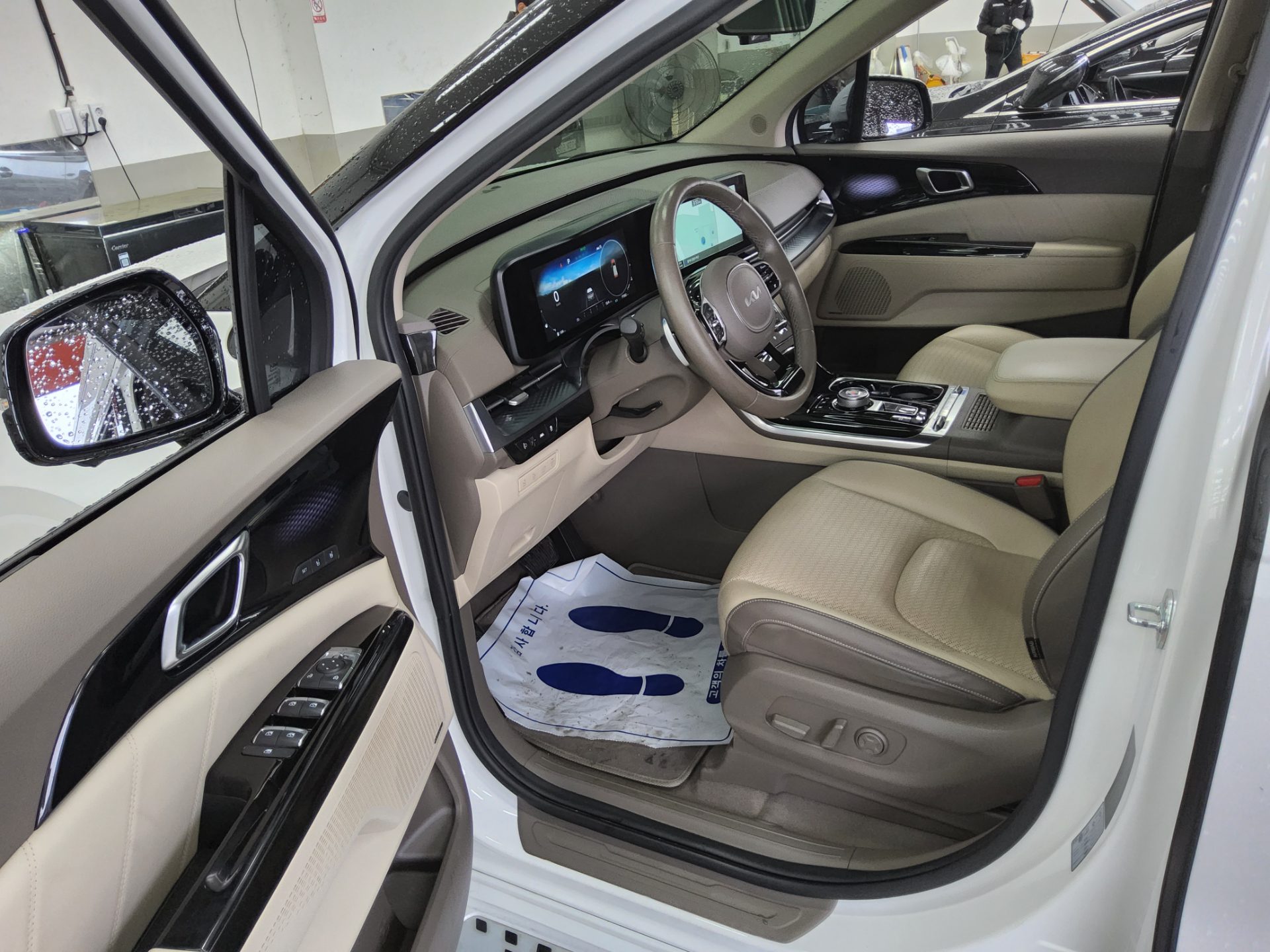 كيا كارنيفال 2022 - صورة 9