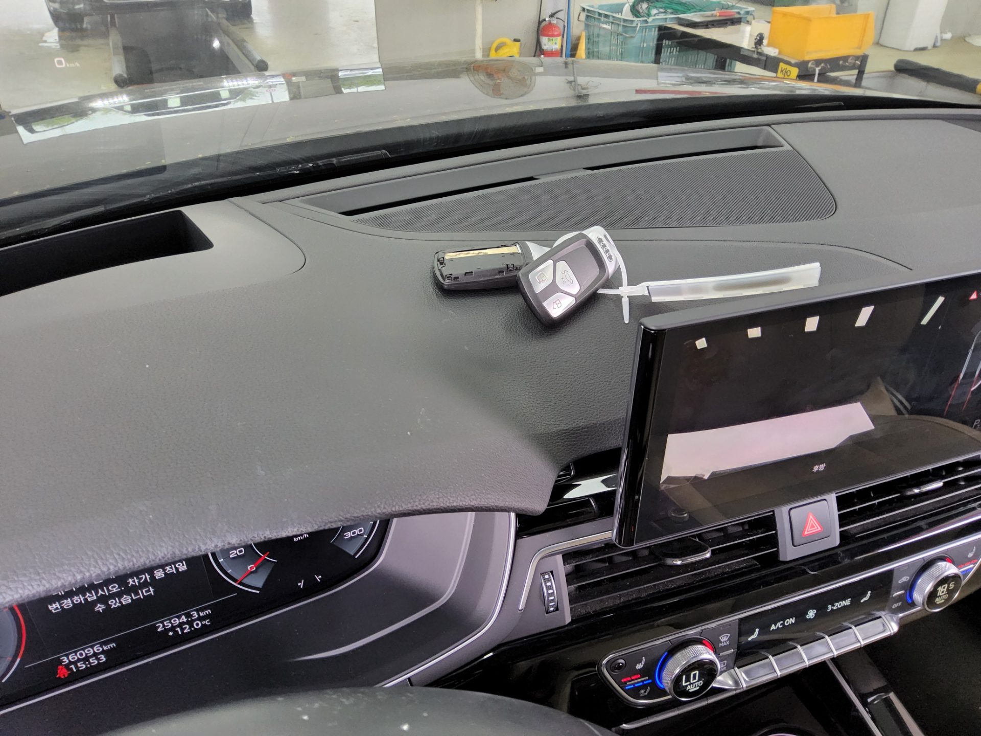 아우디 A4 2021 - 이미지 17