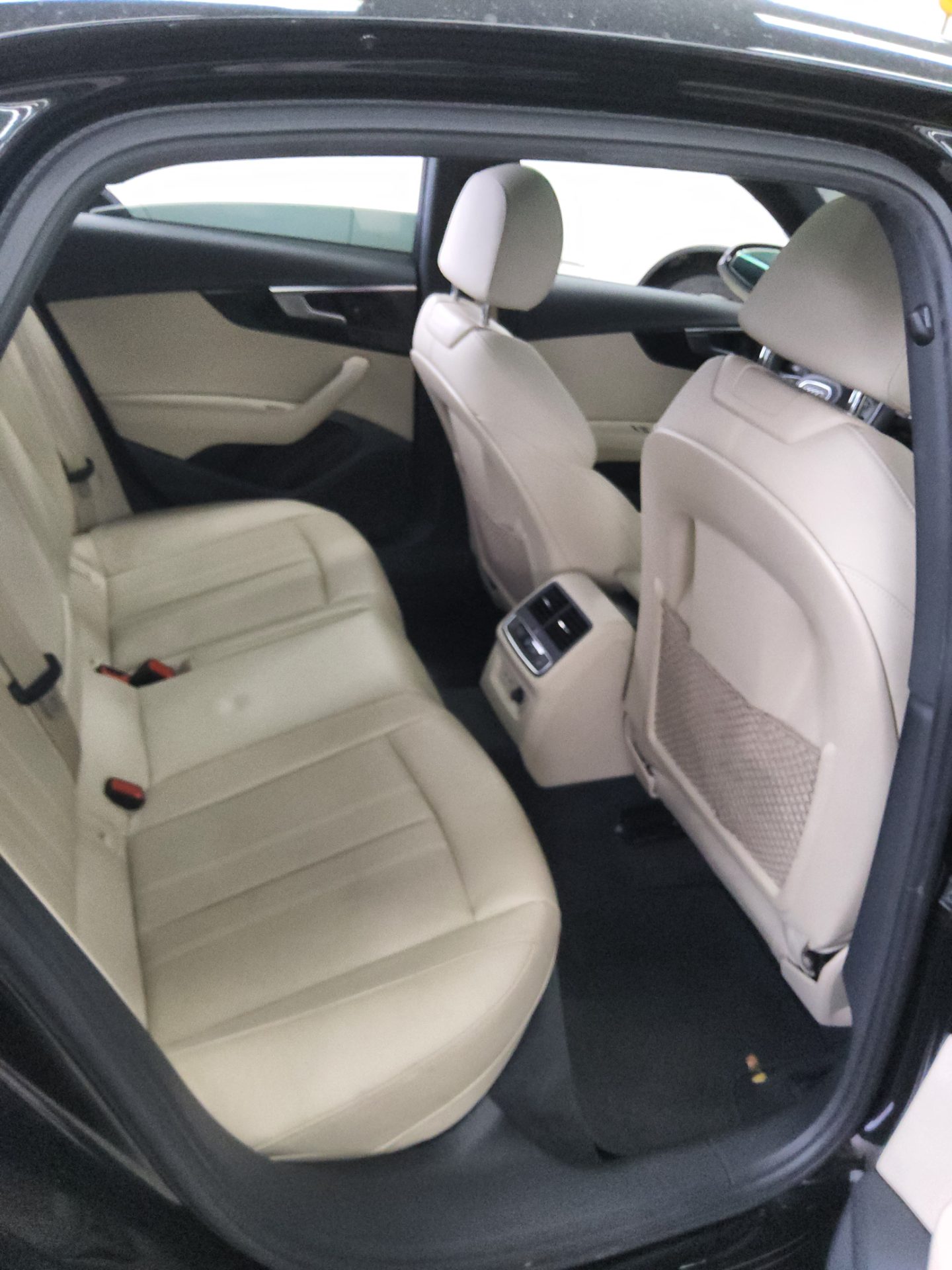 아우디 A4 2021 - 이미지 12