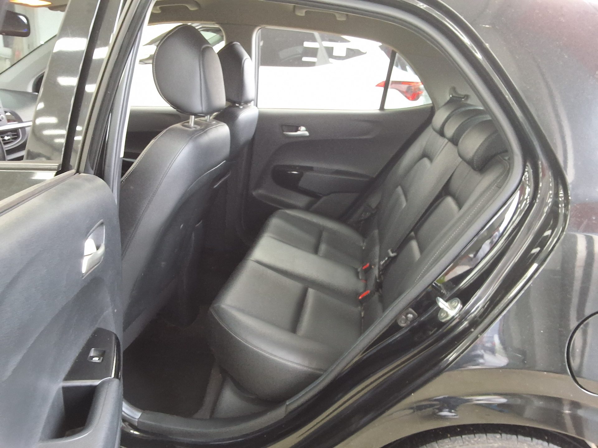 كيا مورنينج 2021 - صورة 11