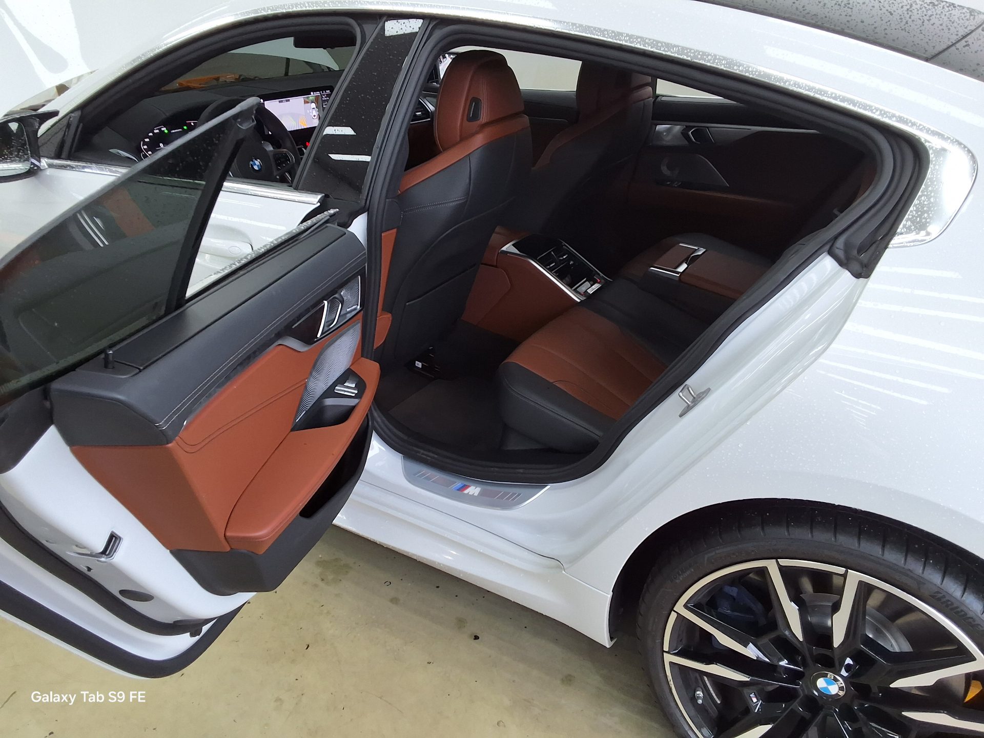 BMW 8 시리즈 2024 - 이미지 11