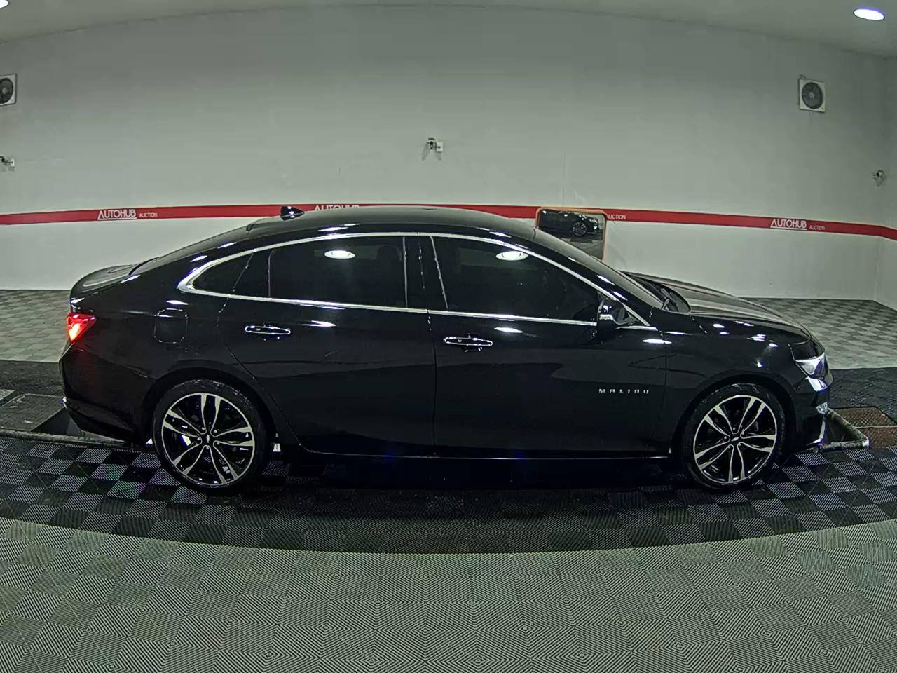 Chevrolet Malibu 2017 - Image 3