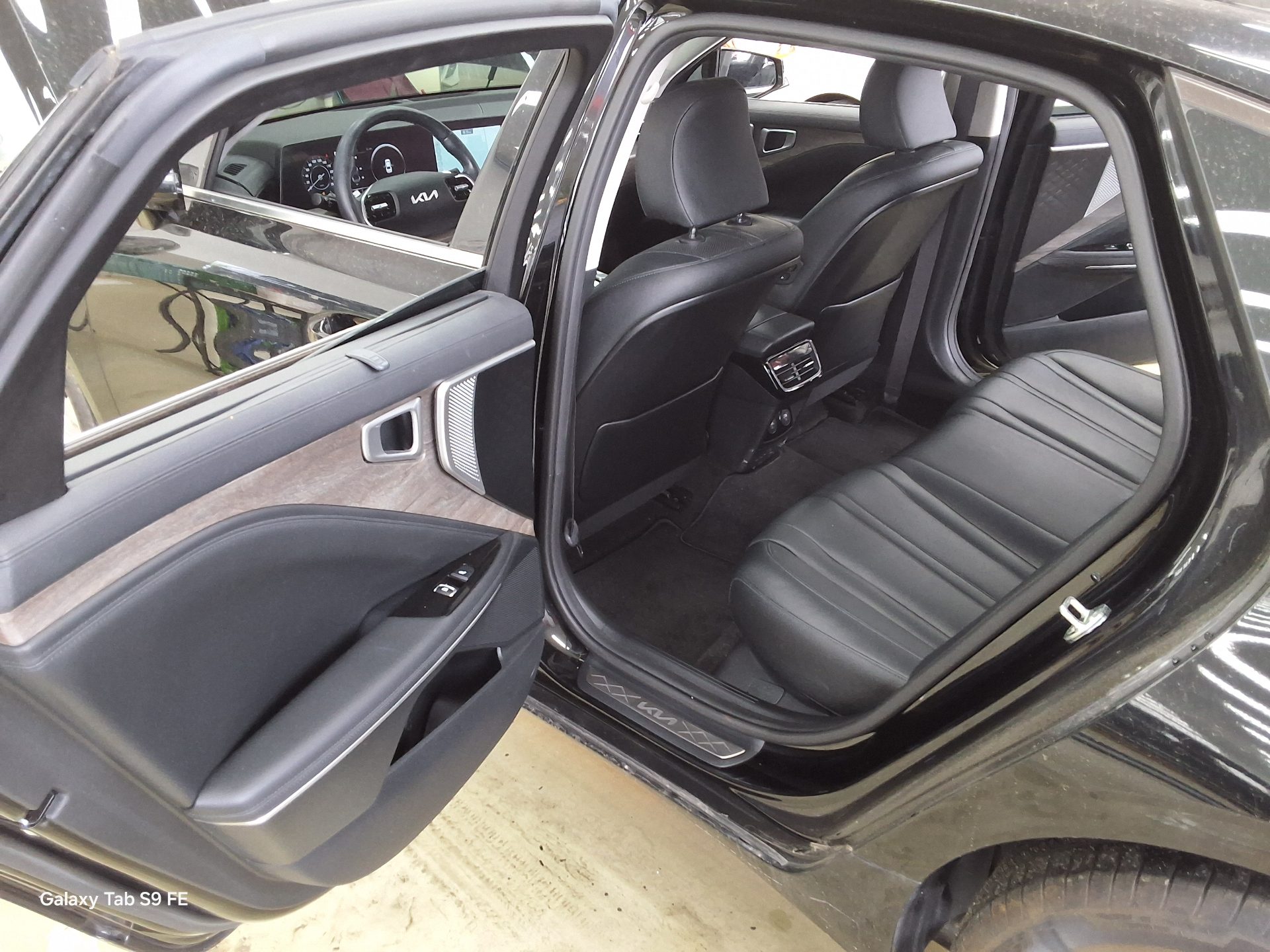 كيا K8 2022 - صورة 11