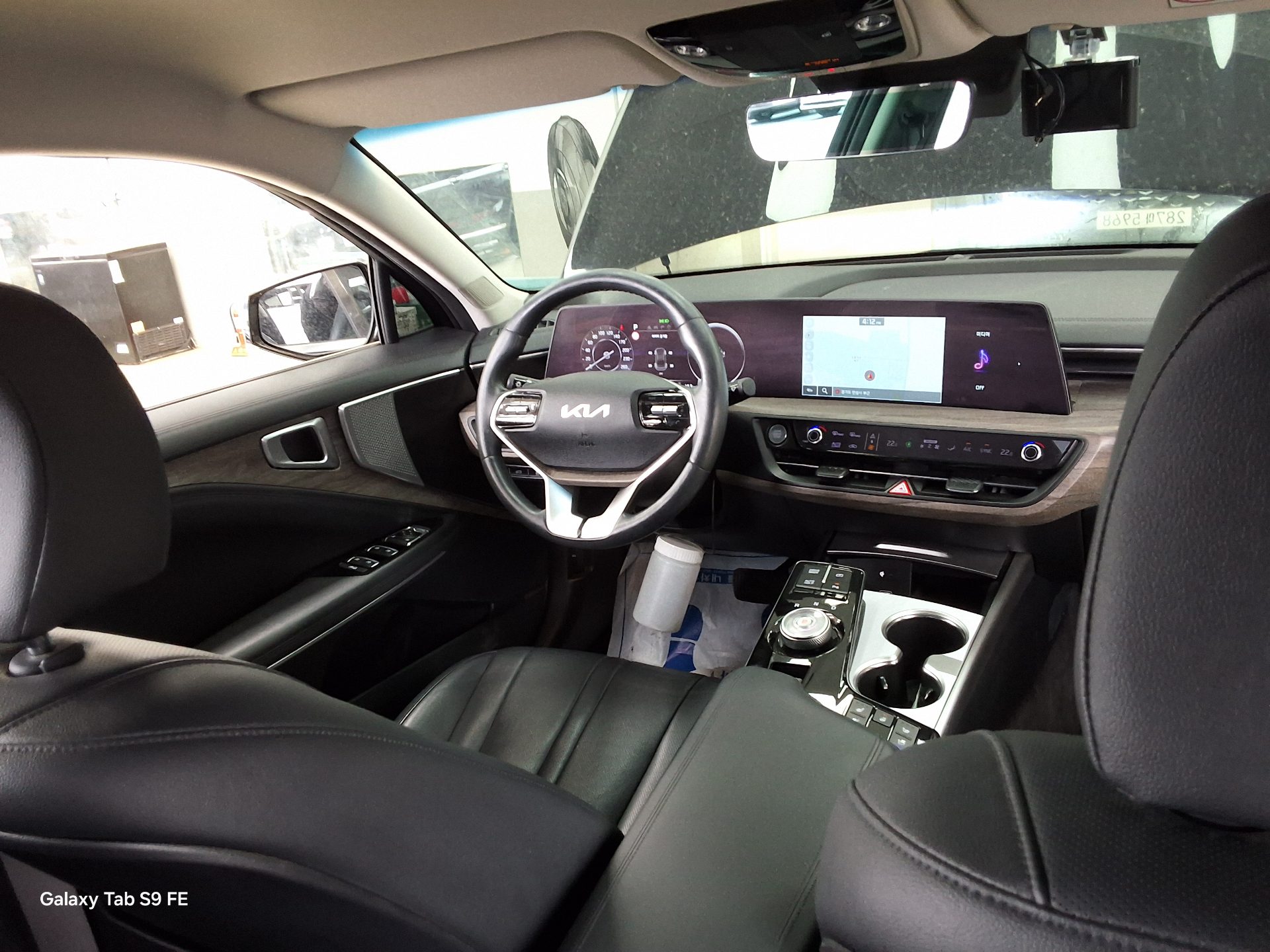 كيا K8 2022 - صورة 10