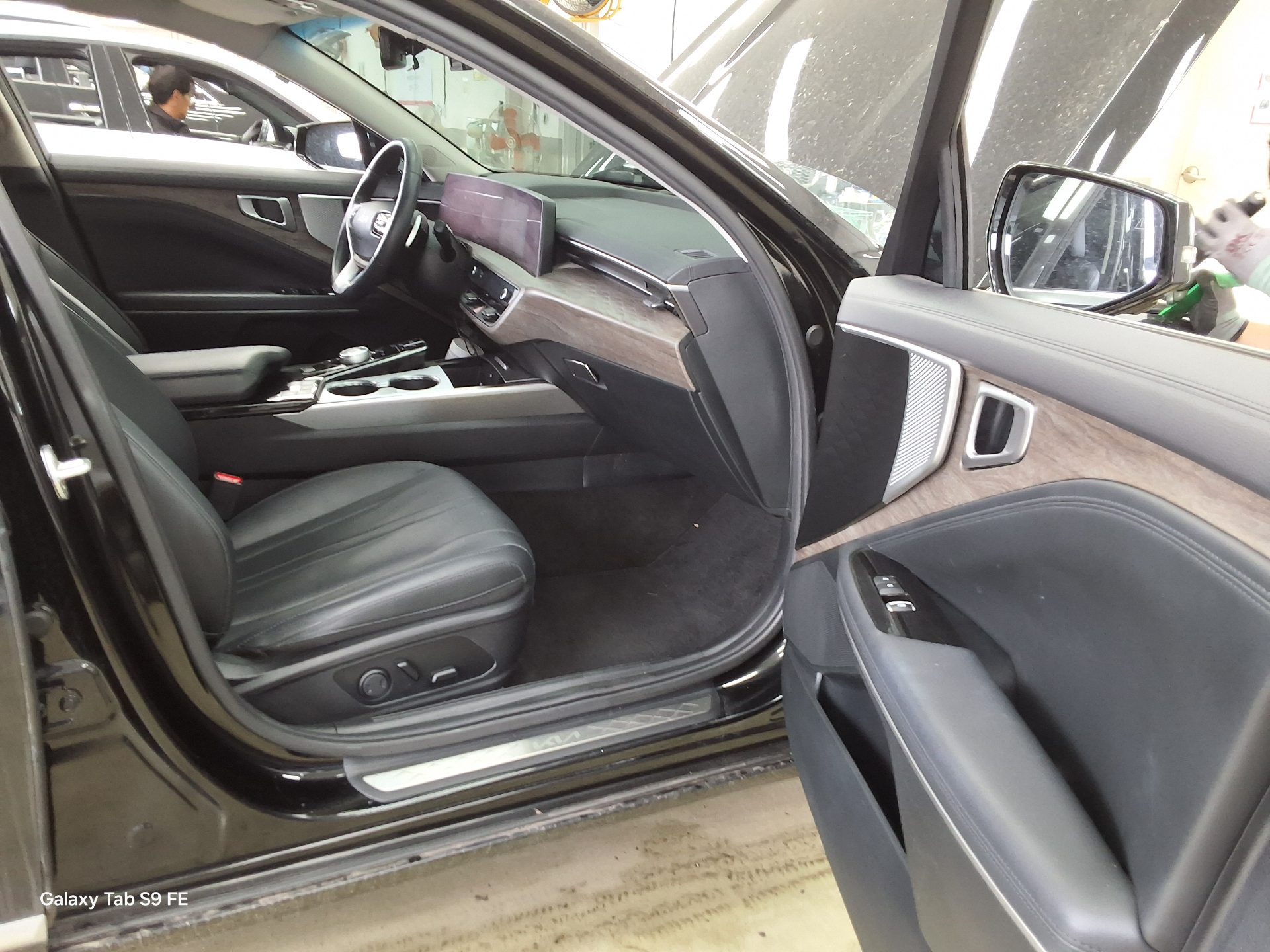 كيا K8 2022 - صورة 13