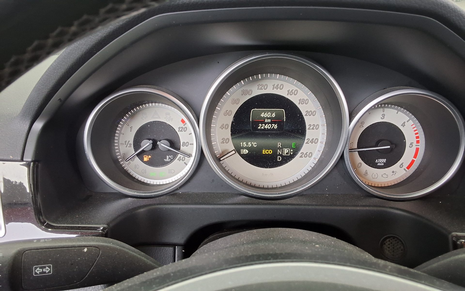 Mercedes-Benz E-Class 2014 - Image 8