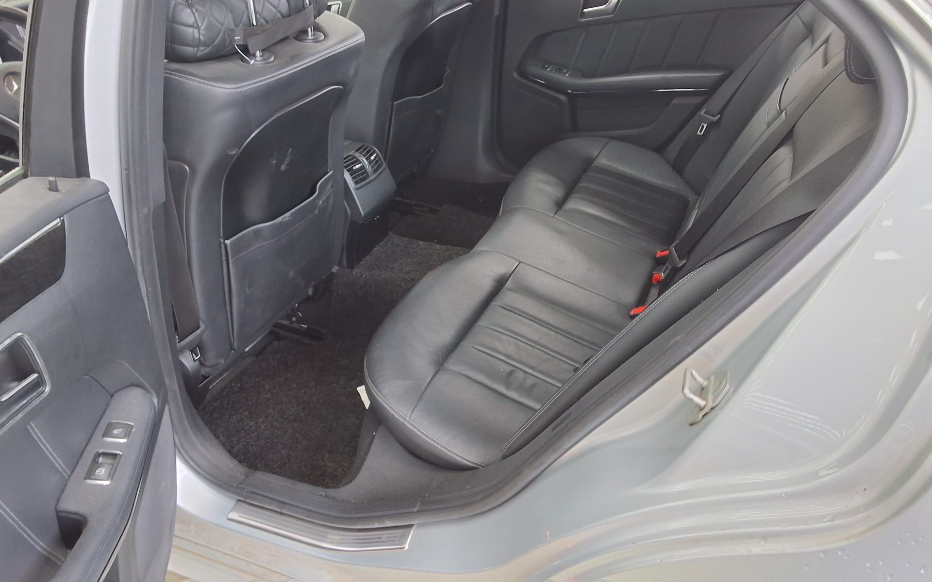 Mercedes-Benz E-Class 2014 - Image 11