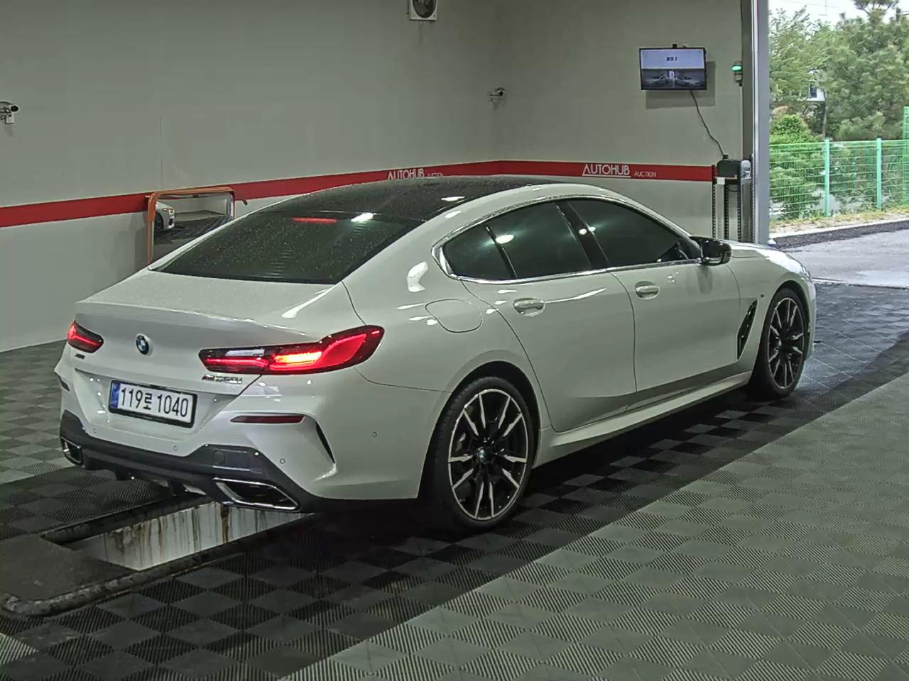 BMW 8 시리즈 2024 - 이미지 4