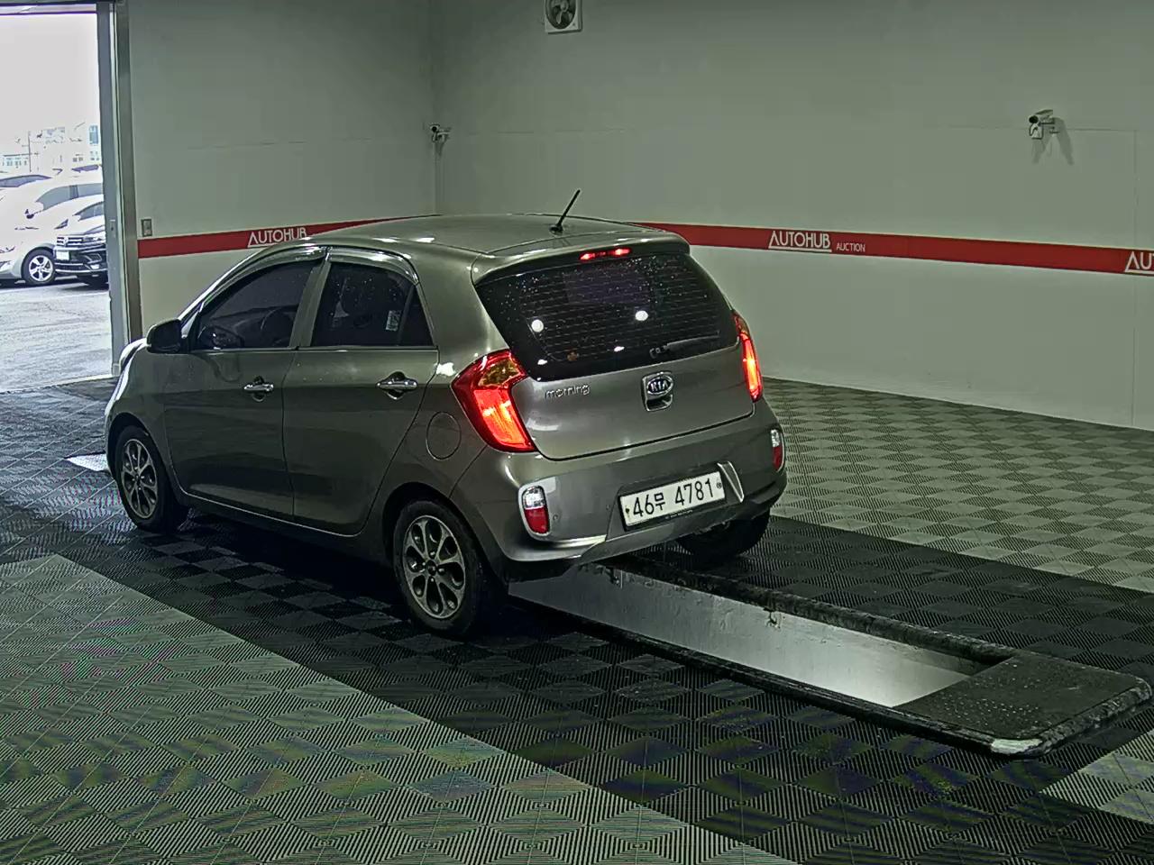 Kia Morning 2012 - Image 5