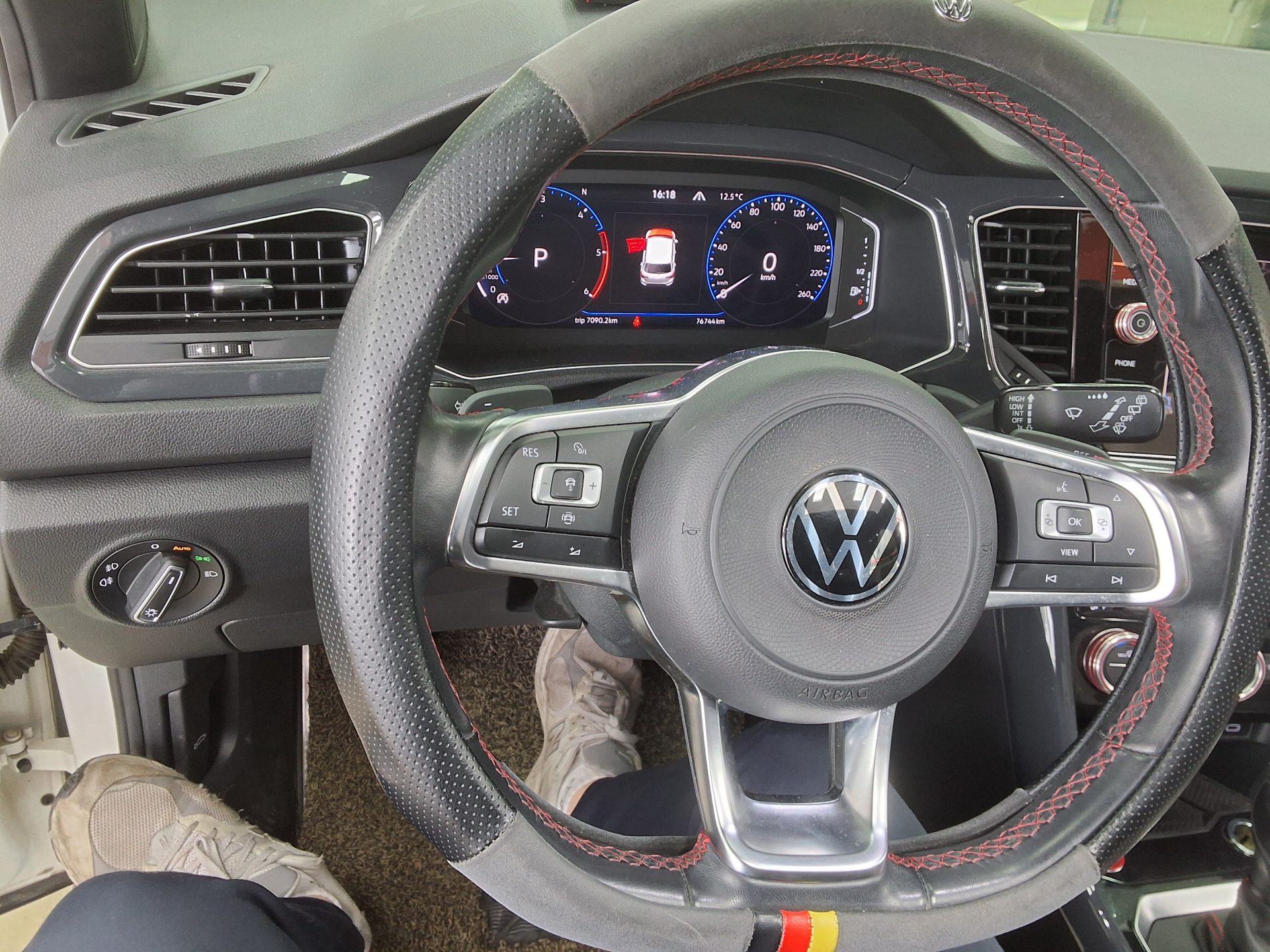 فولكس فاجن تي-روك 2021 - صورة 16