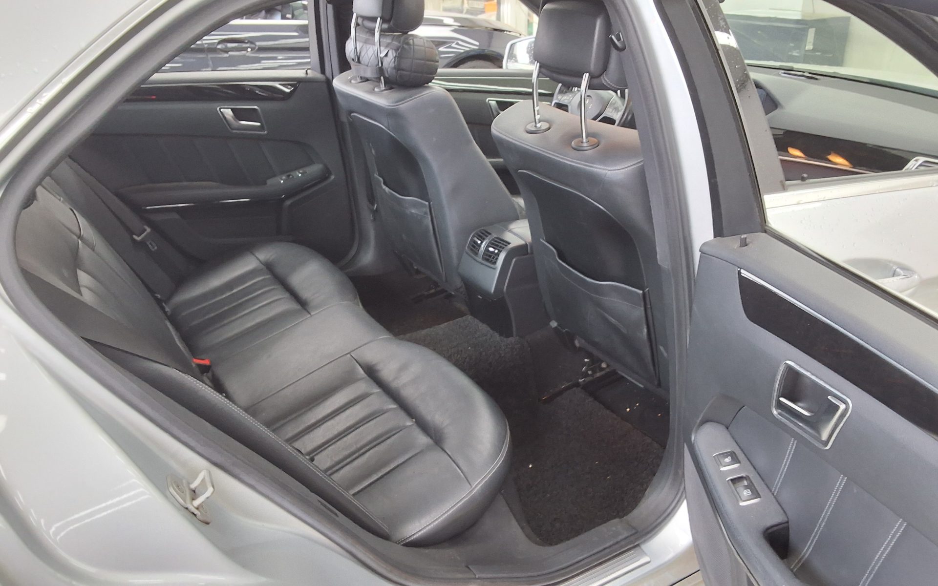 Mercedes-Benz E-Class 2014 - Image 12