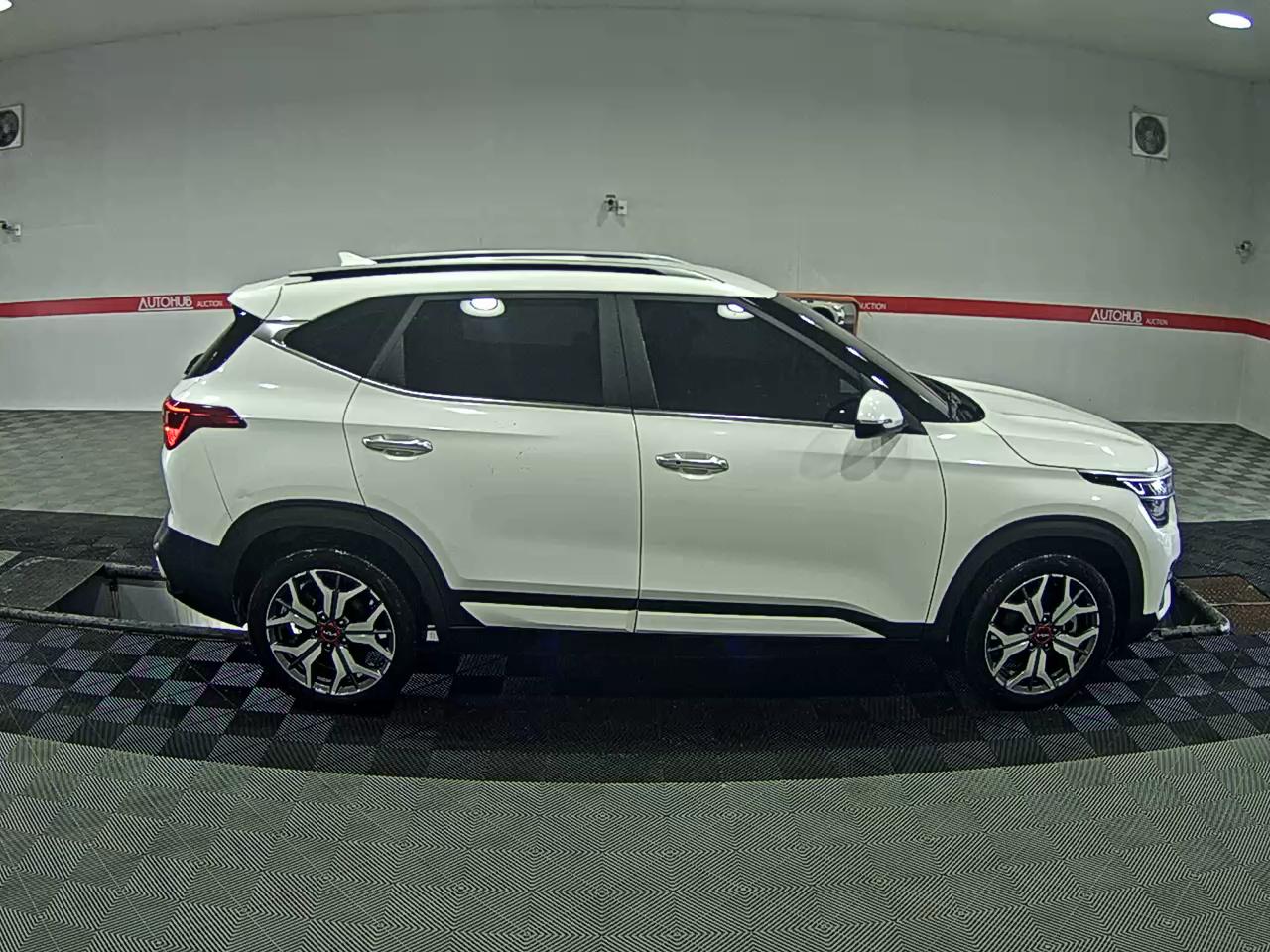 كيا سيلتوس 2023 - صورة 3