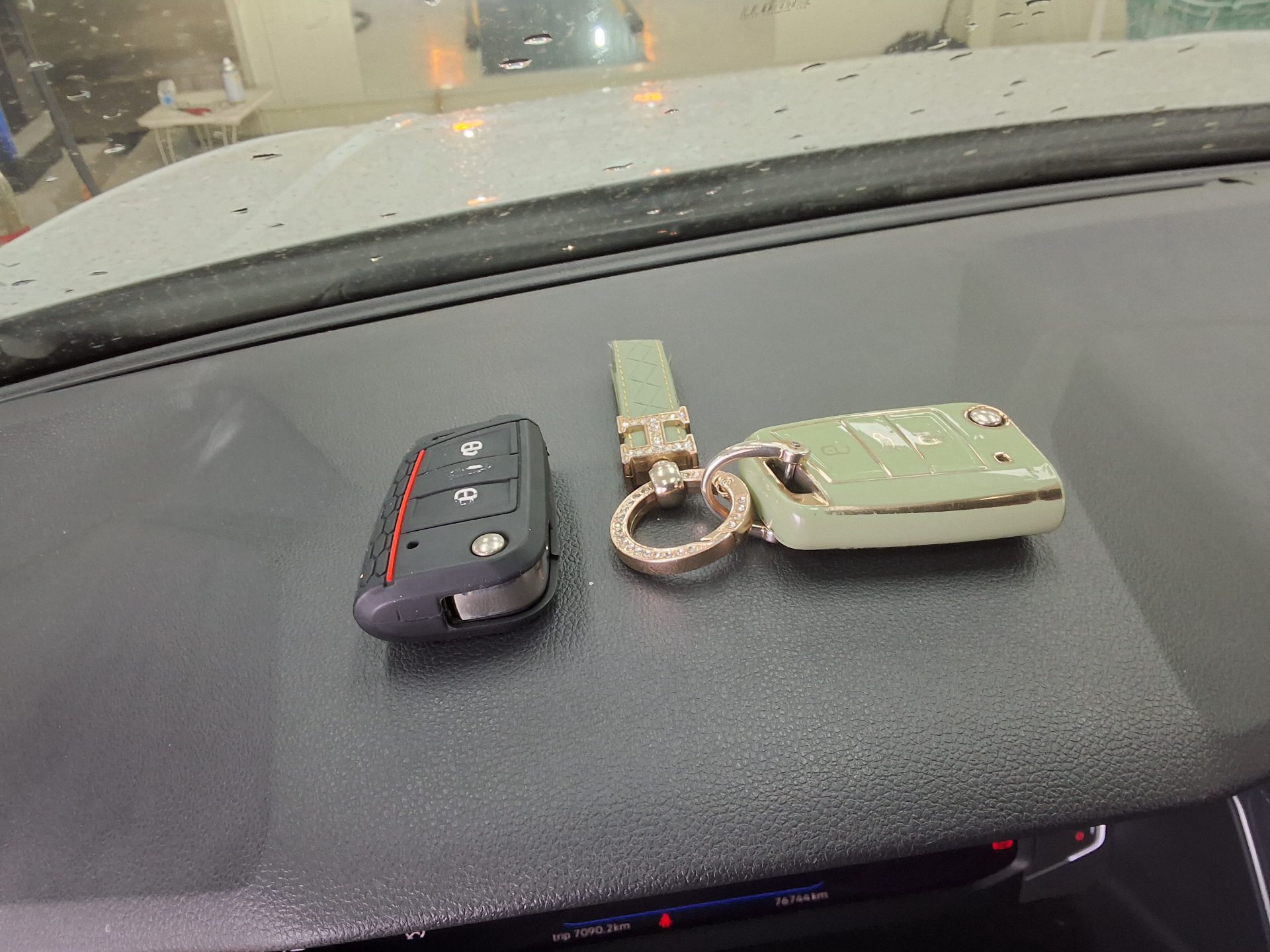 فولكس فاجن تي-روك 2021 - صورة 17