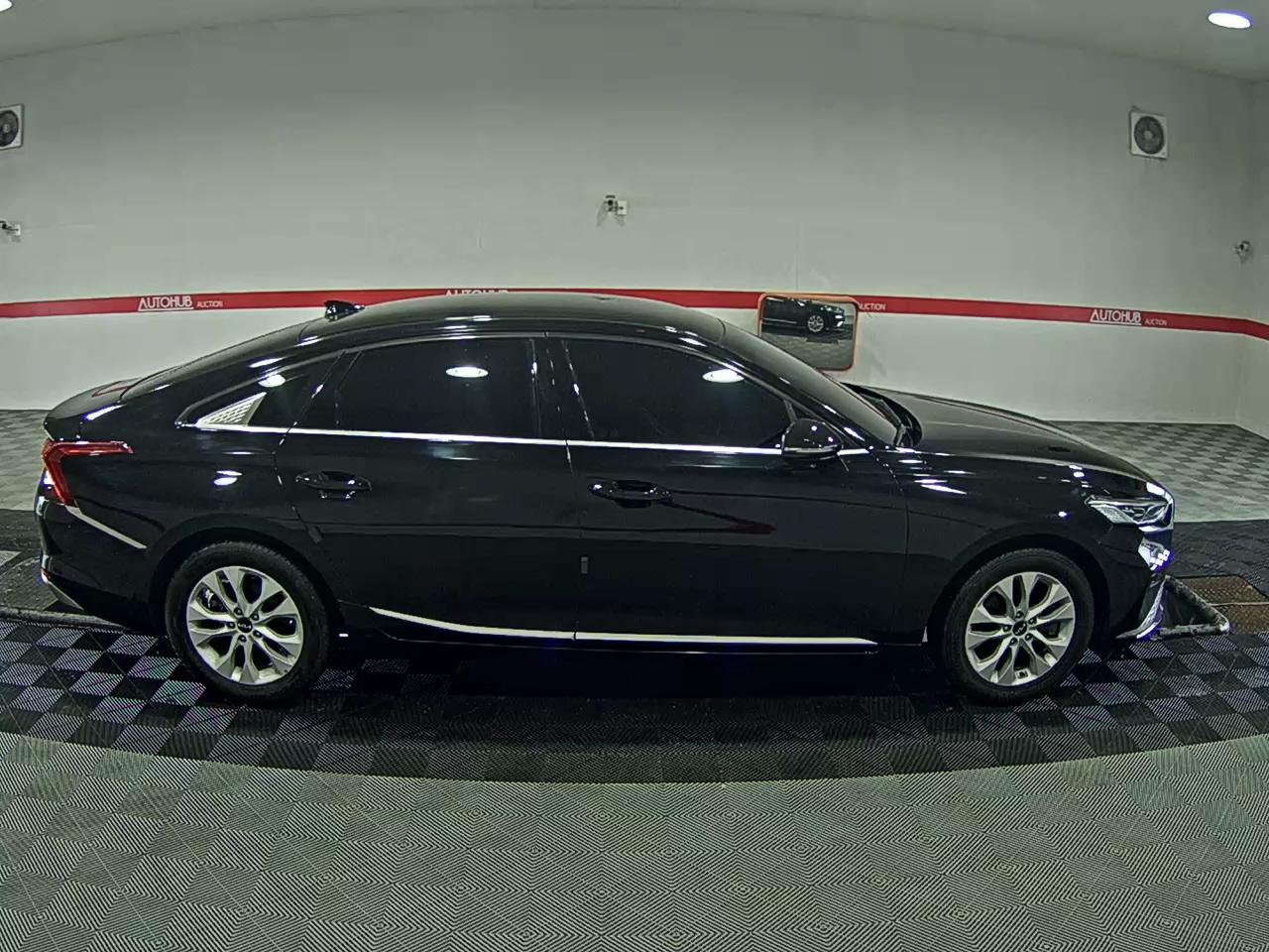 كيا K8 2022 - صورة 3