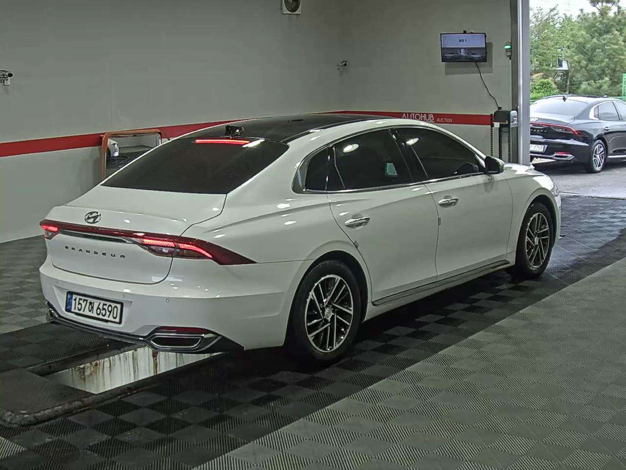 2021 - hyundai grandeur