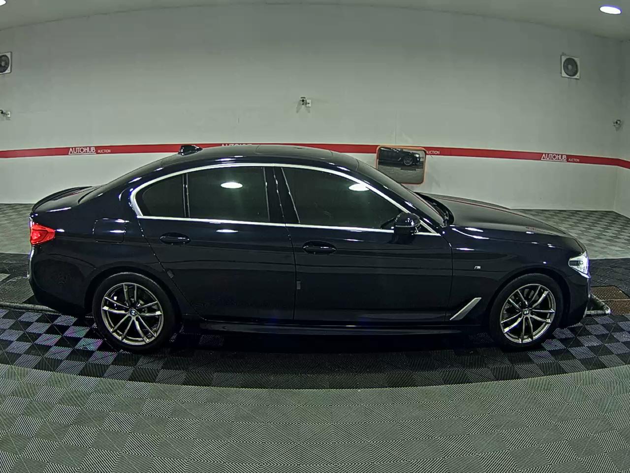 BMW 5 Series 2020 - Image 3