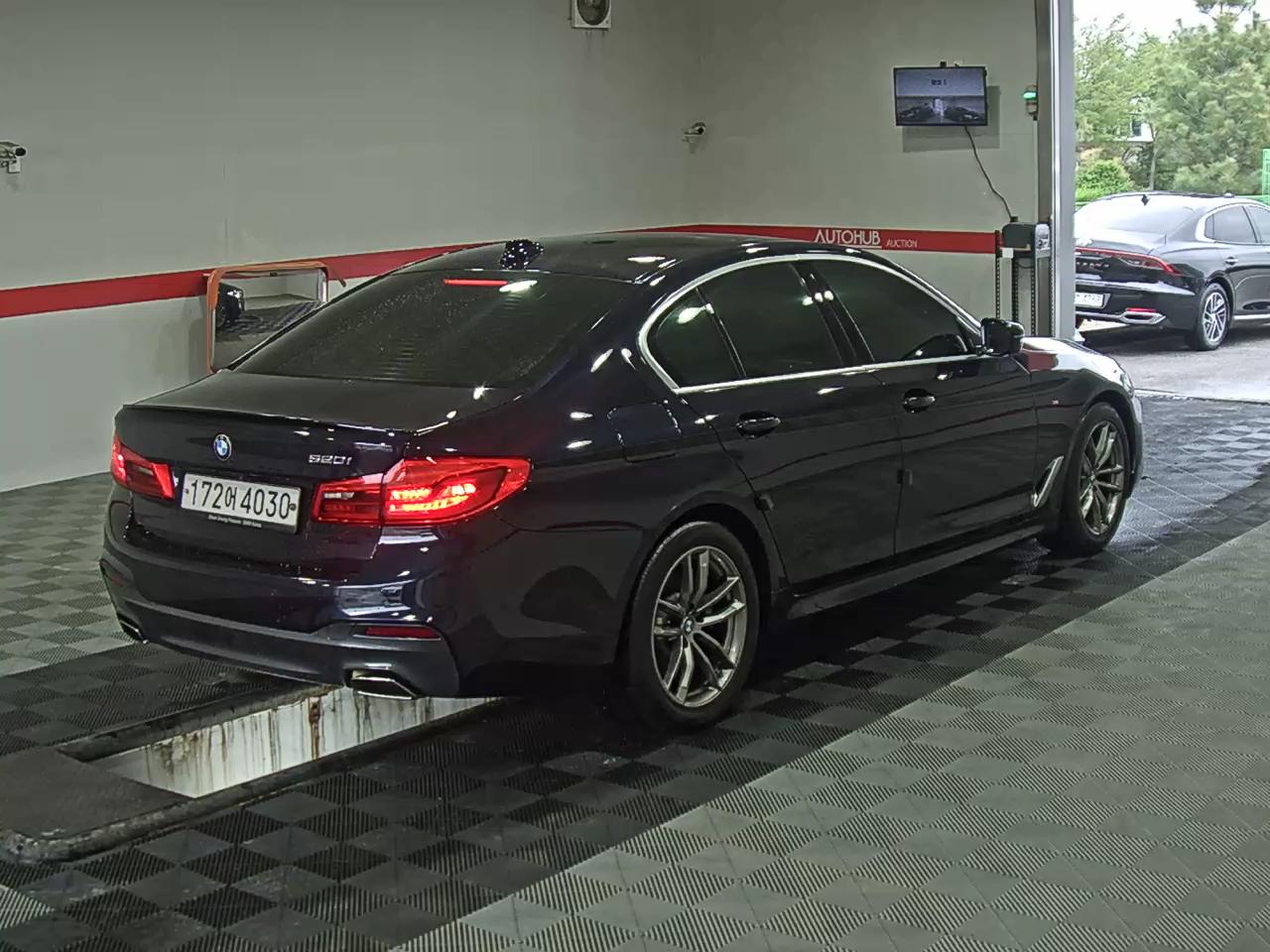 BMW 5 Series 2020 - Image 4