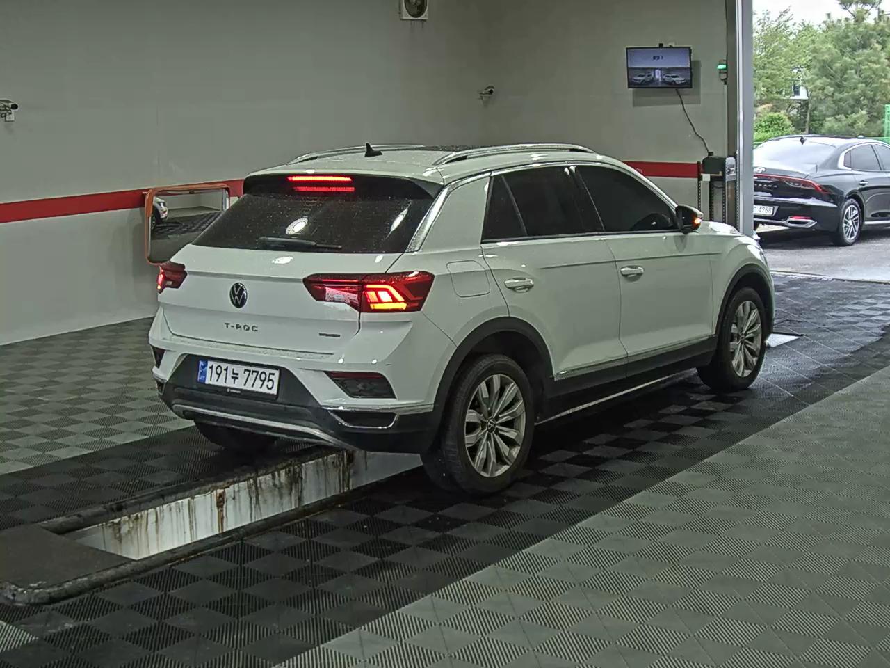 فولكس فاجن تي-روك 2021 - صورة 4