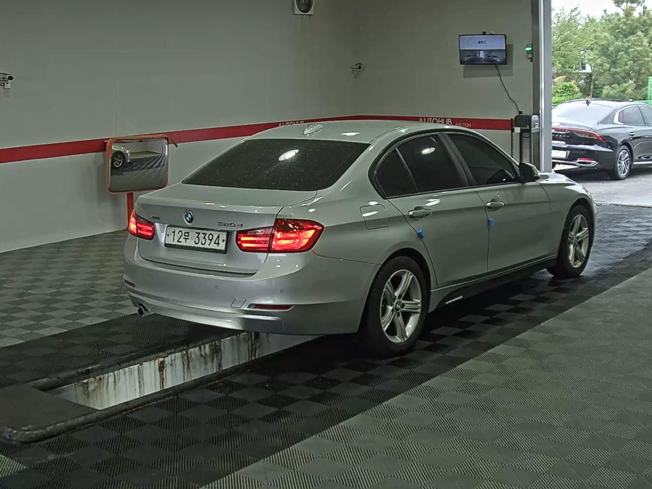 BMW 3 Series 2015 - Image 4