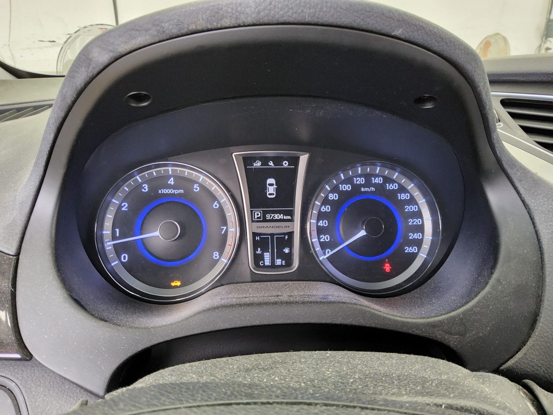 Hyundai Grandeur 2016 - Image 8