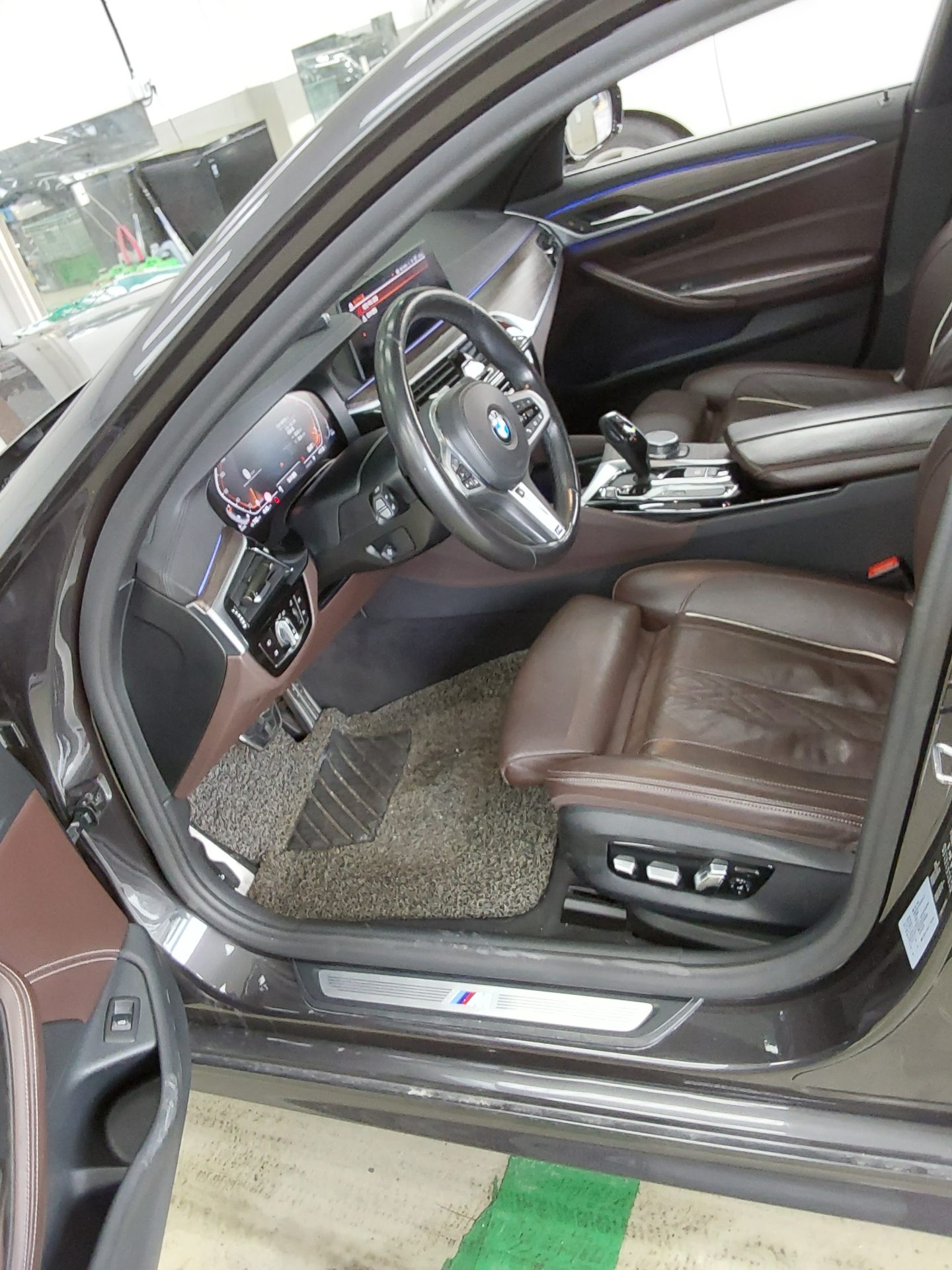 BMW 5 Series 2020 - Image 9