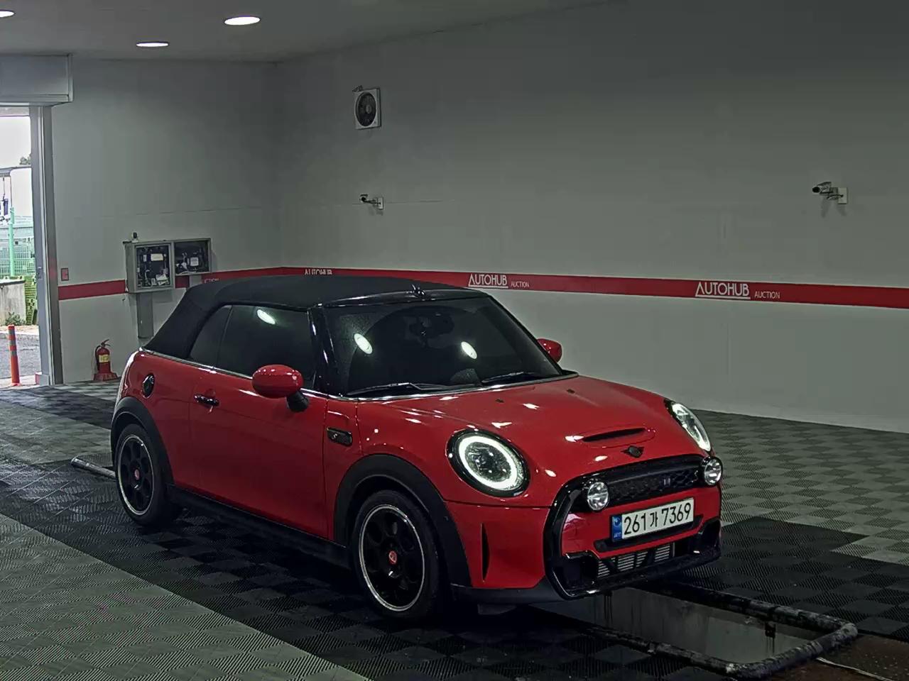 BMW MINI 2022 - Image 2