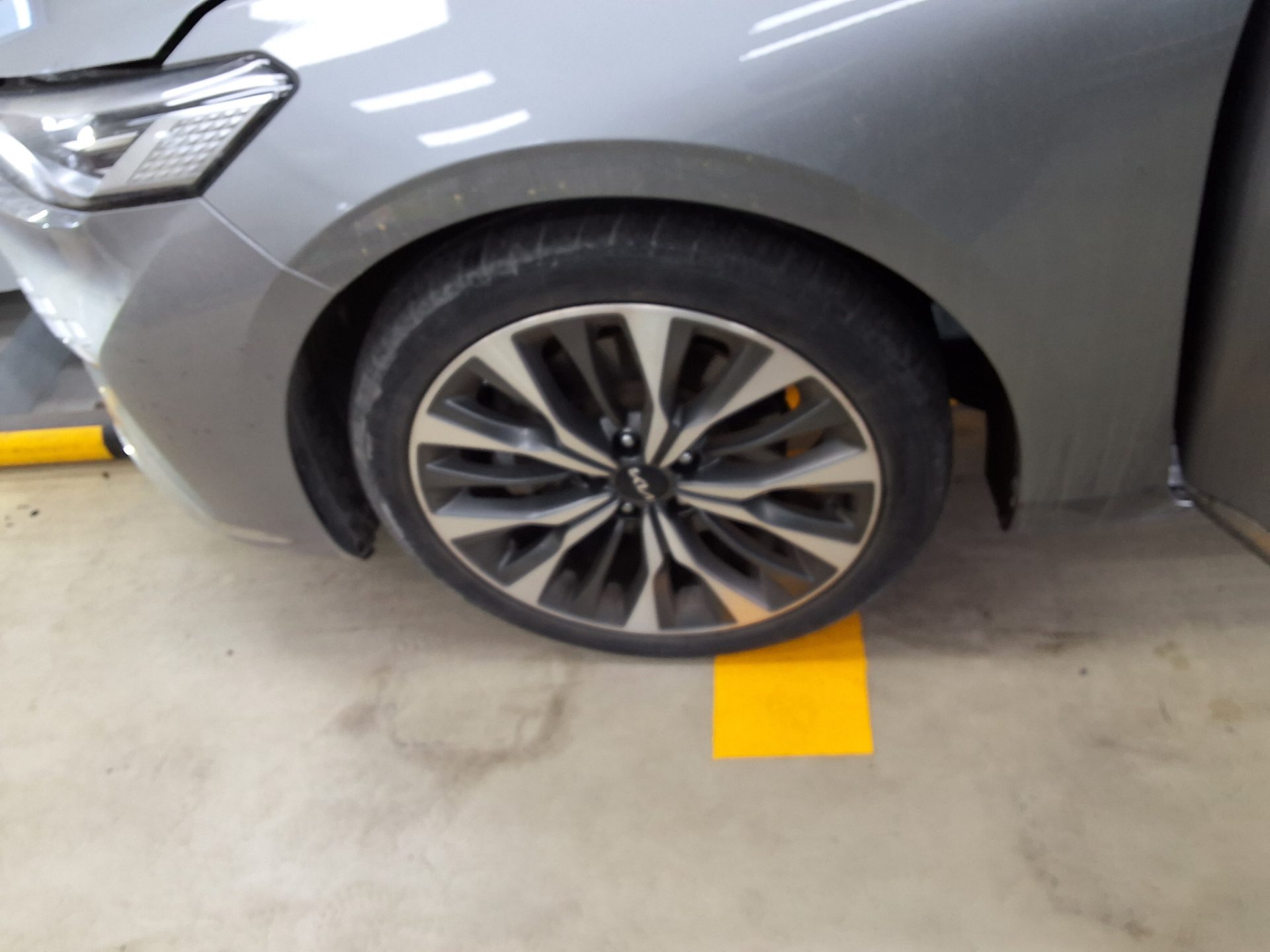 Kia K8 2022 - Image 21