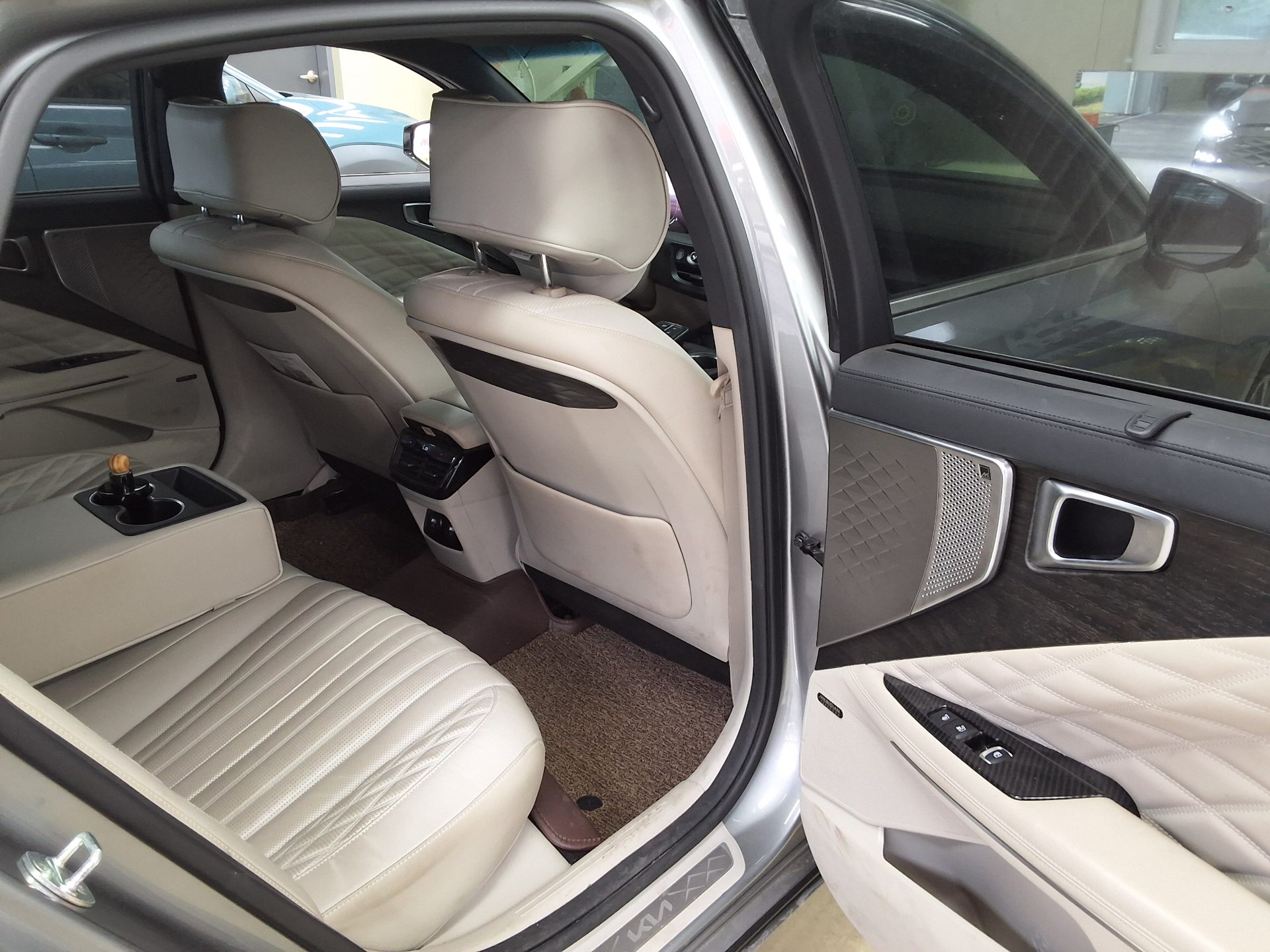 Kia K8 2022 - Image 12