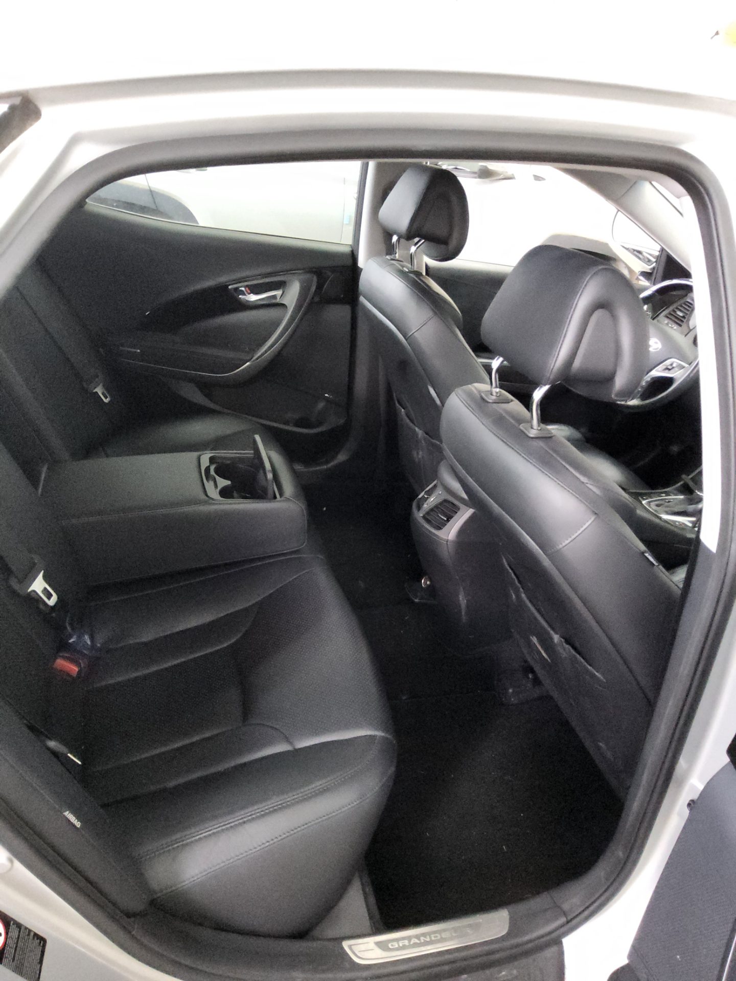Hyundai Grandeur 2016 - Image 12