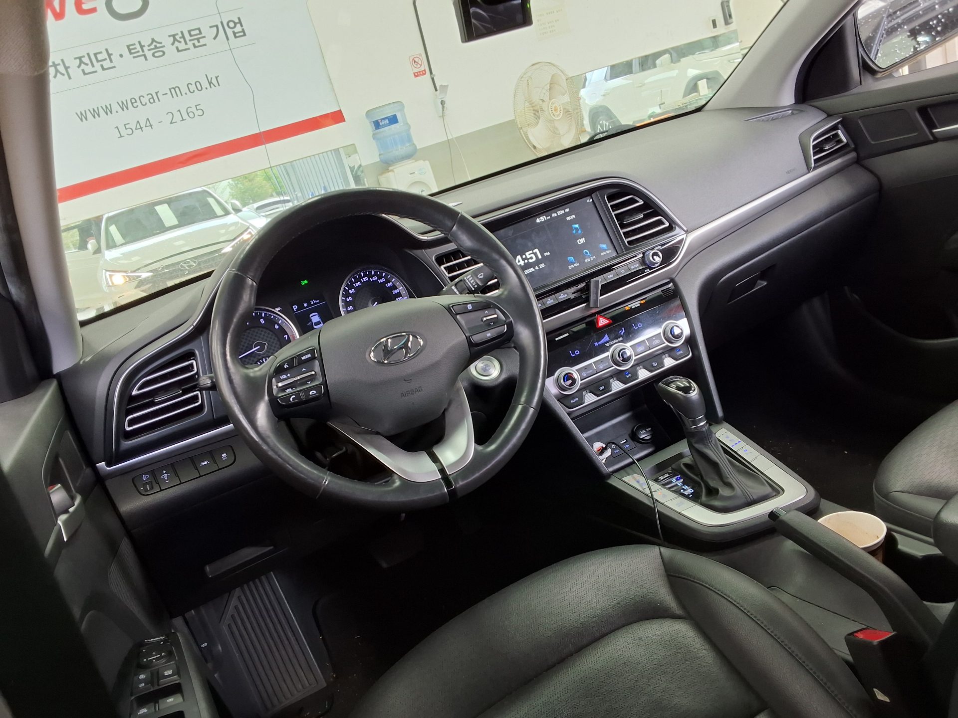 Hyundai Elantra 2019 - Image 10