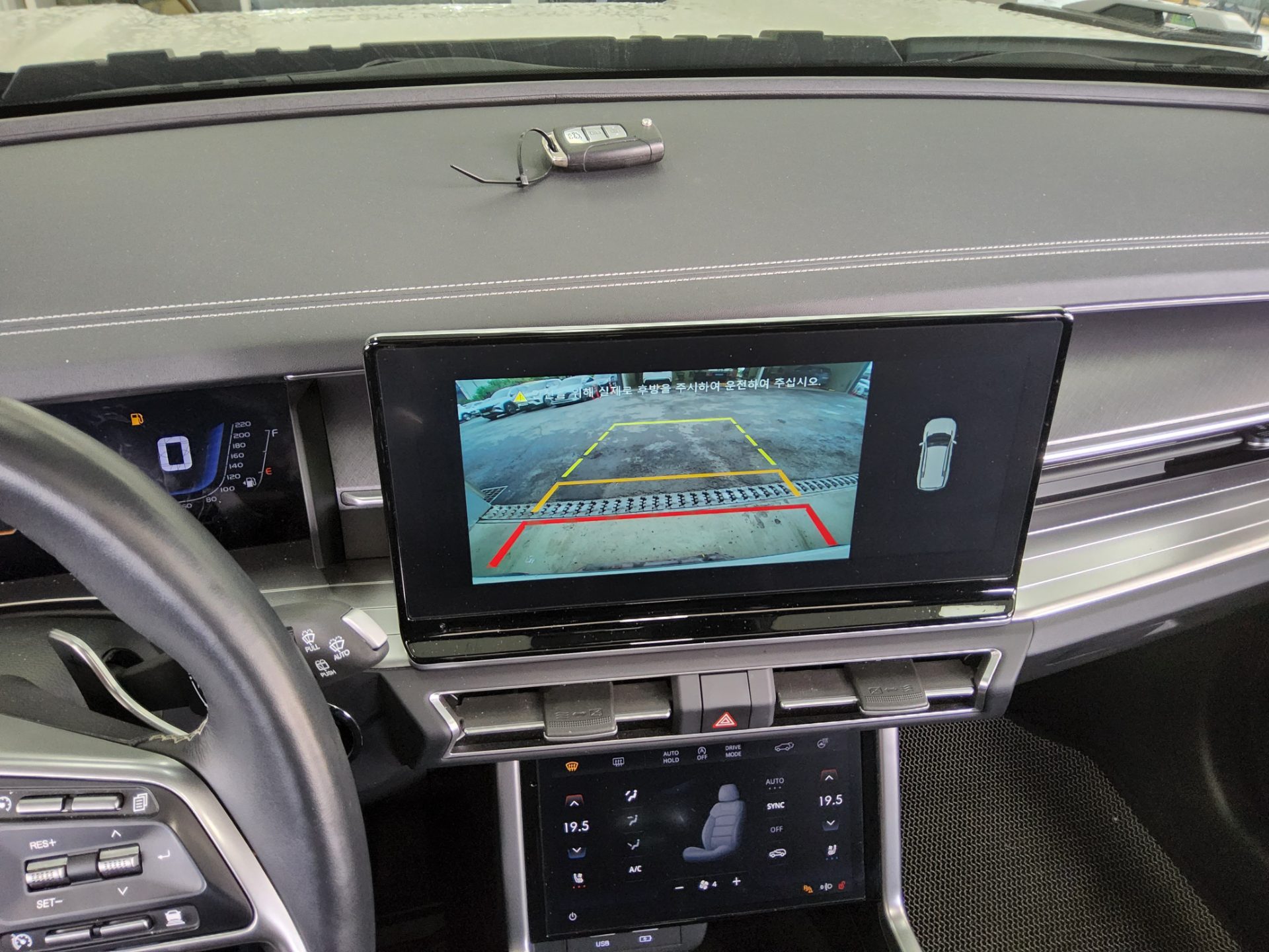 KG Mobility Torres 2023 - Image 17