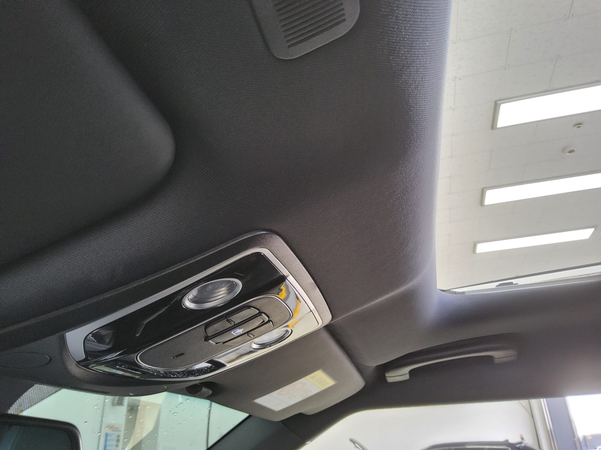 KG Mobility Torres 2023 - Image 18