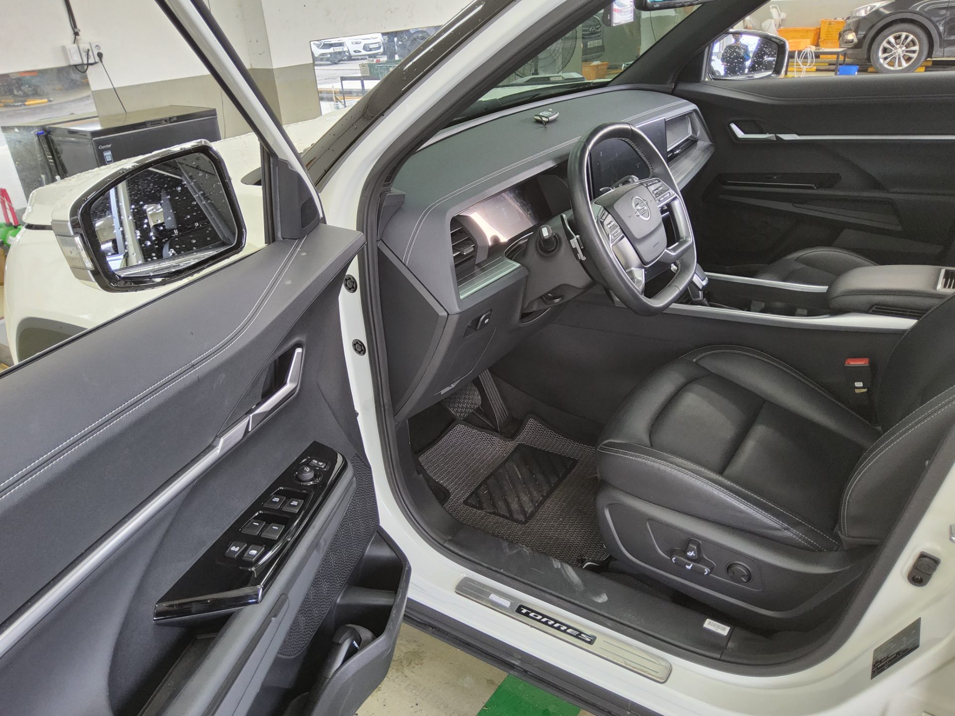 KG Mobility Torres 2023 - Image 9