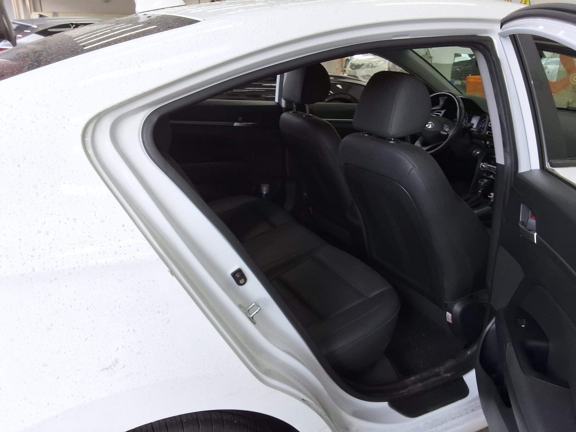Hyundai Elantra 2019 - Image 12