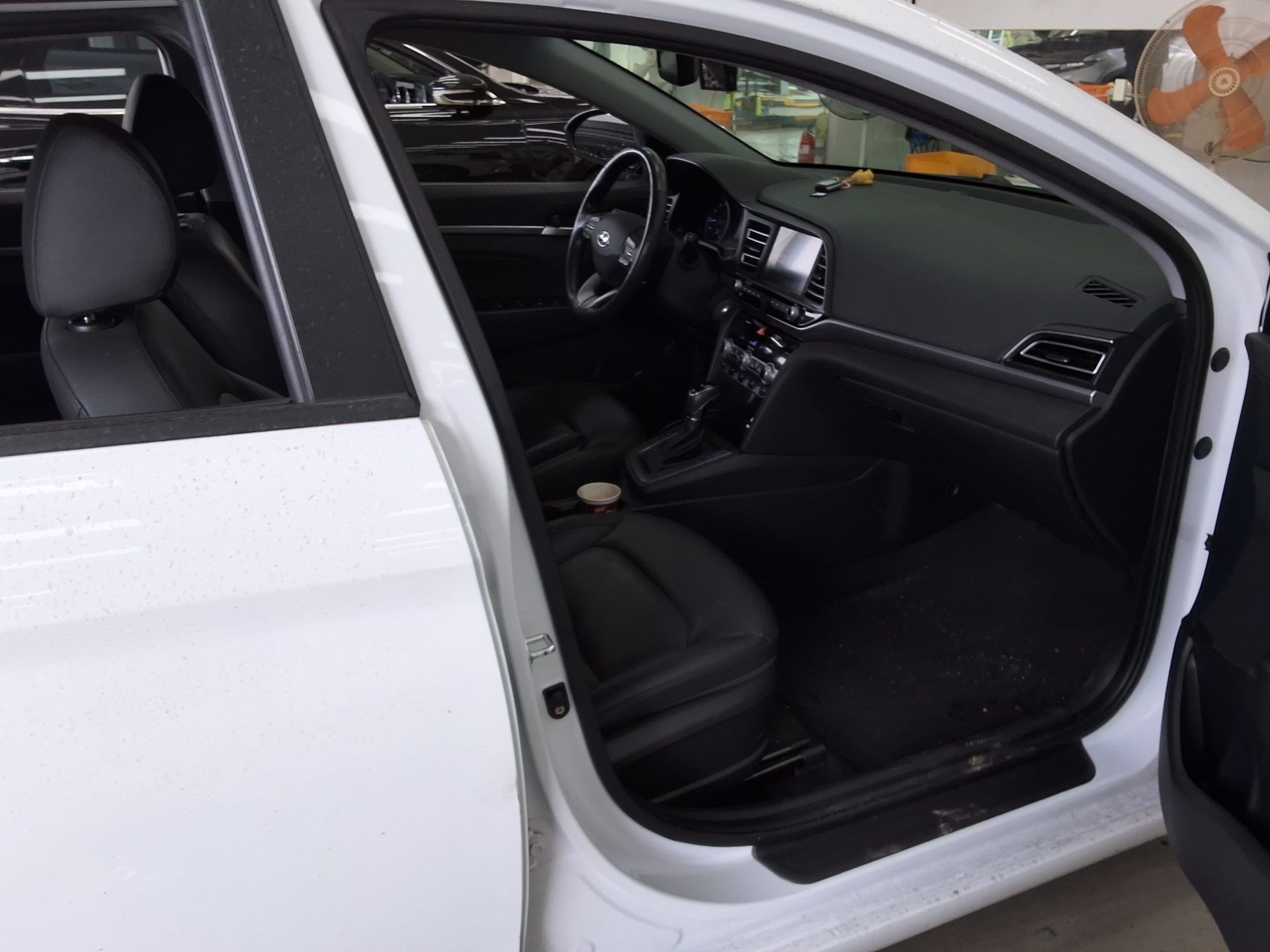 Hyundai Elantra 2019 - Image 13
