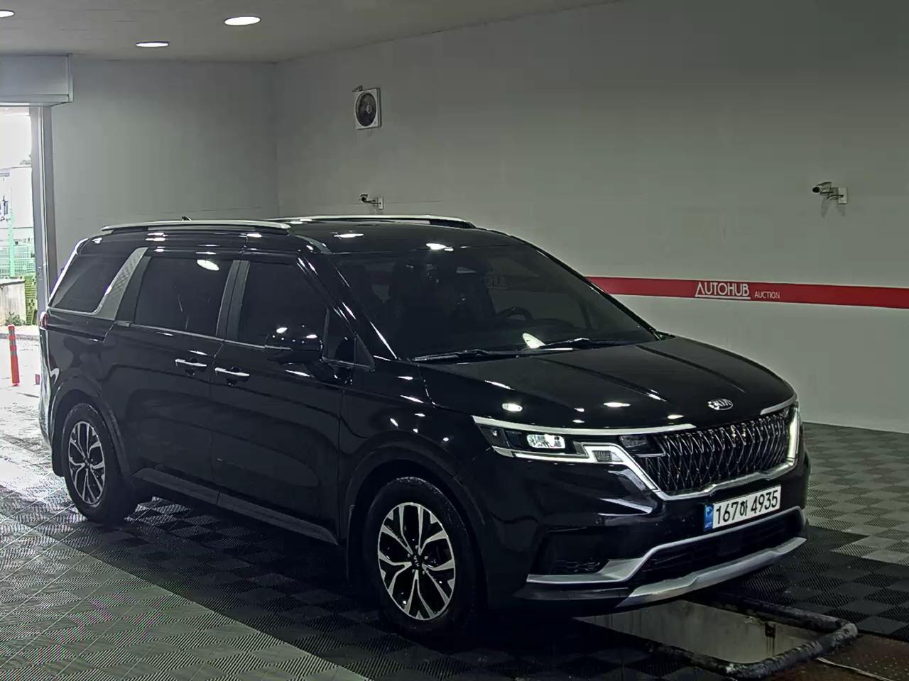 2021 - kia carnival
