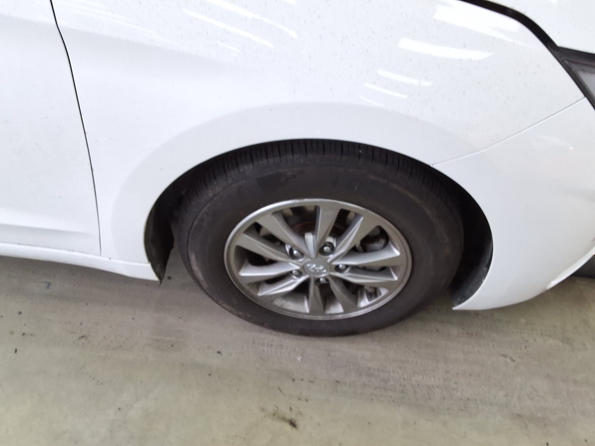 Hyundai Elantra 2019 - Image 18