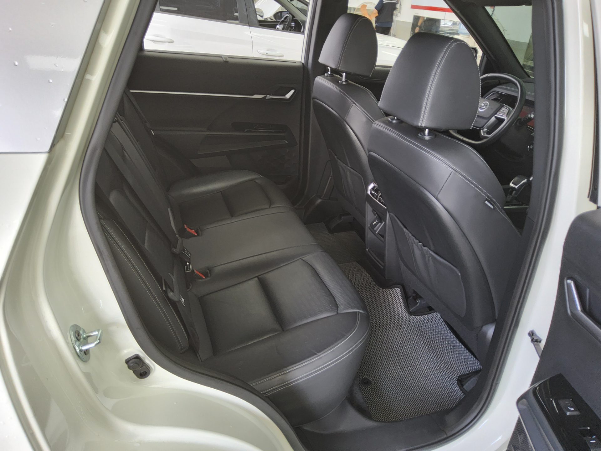 KG Mobility Torres 2023 - Image 12