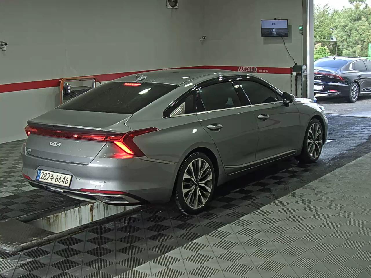 Kia K8 2022 - Image 4