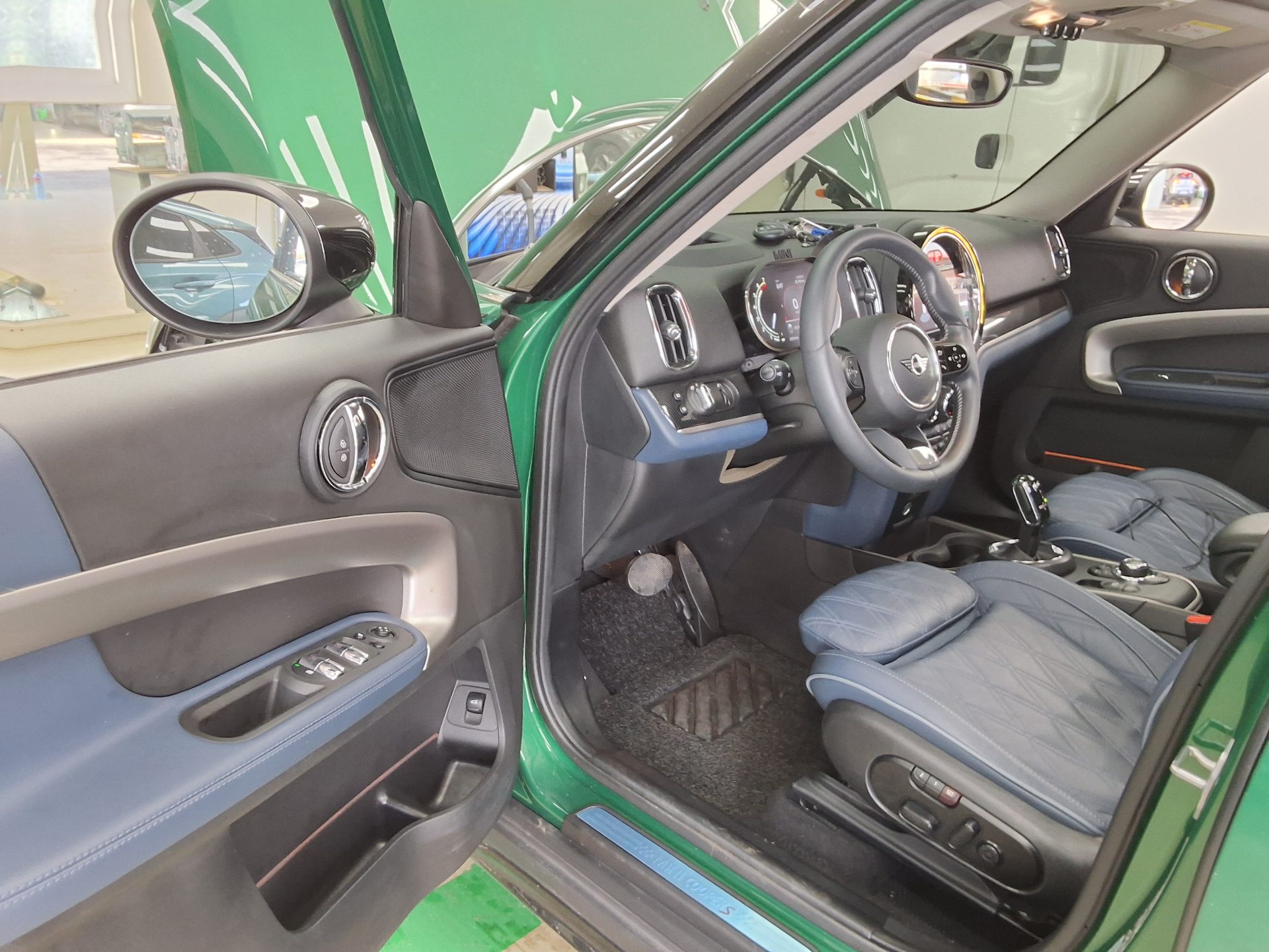 BMW MINI 2023 - Image 9