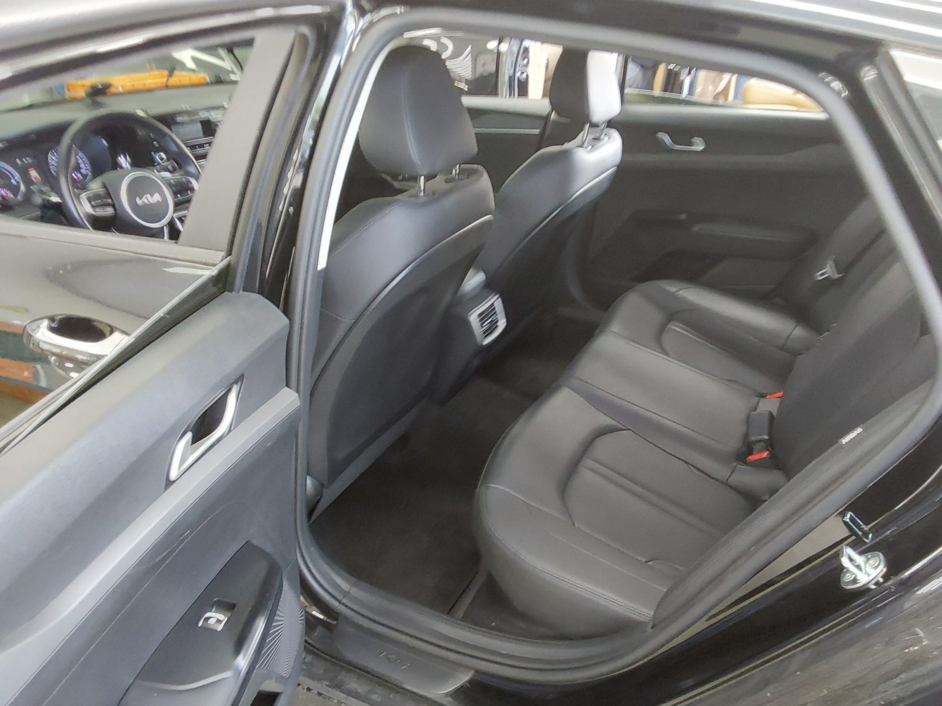 كيا K5 2022 - صورة 11