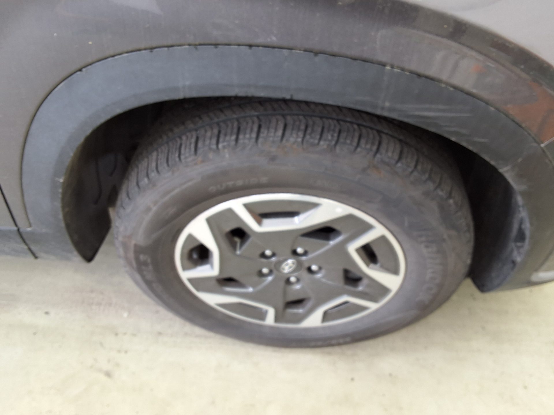 Hyundai Santa Fe 2023 - Image 19