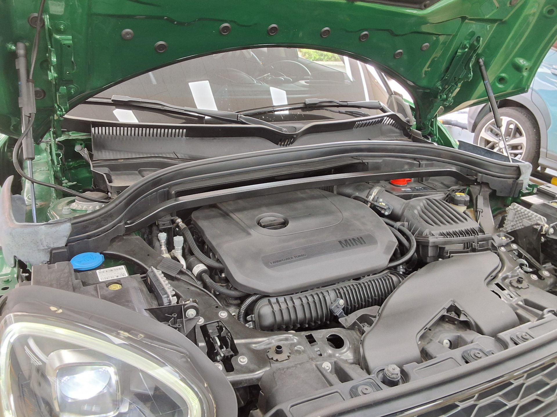 BMW MINI 2023 - Image 18