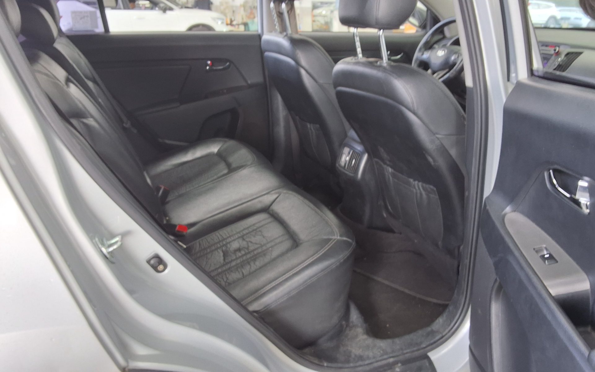 كيا أخرى 2015 - صورة 12