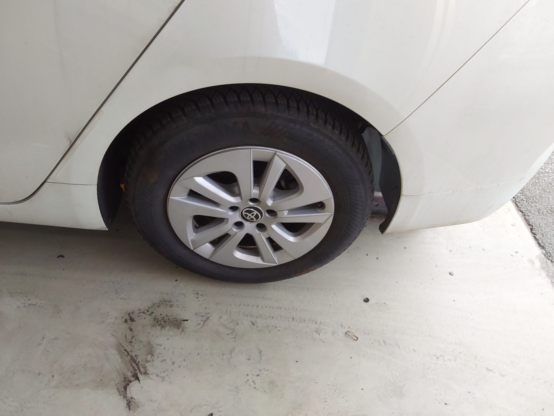 TOYOTA 프리우스 - 19
