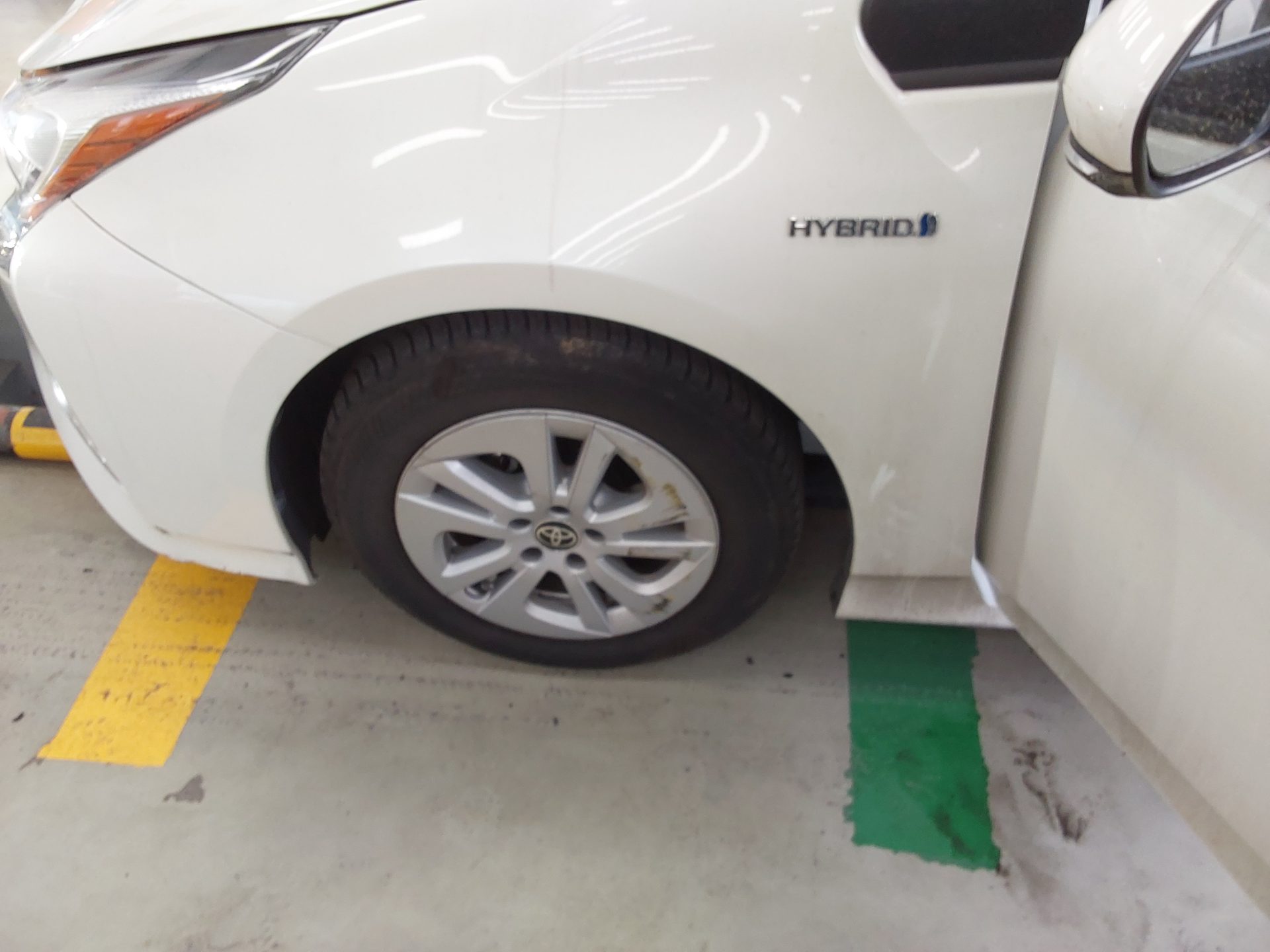 TOYOTA 프리우스 - 18